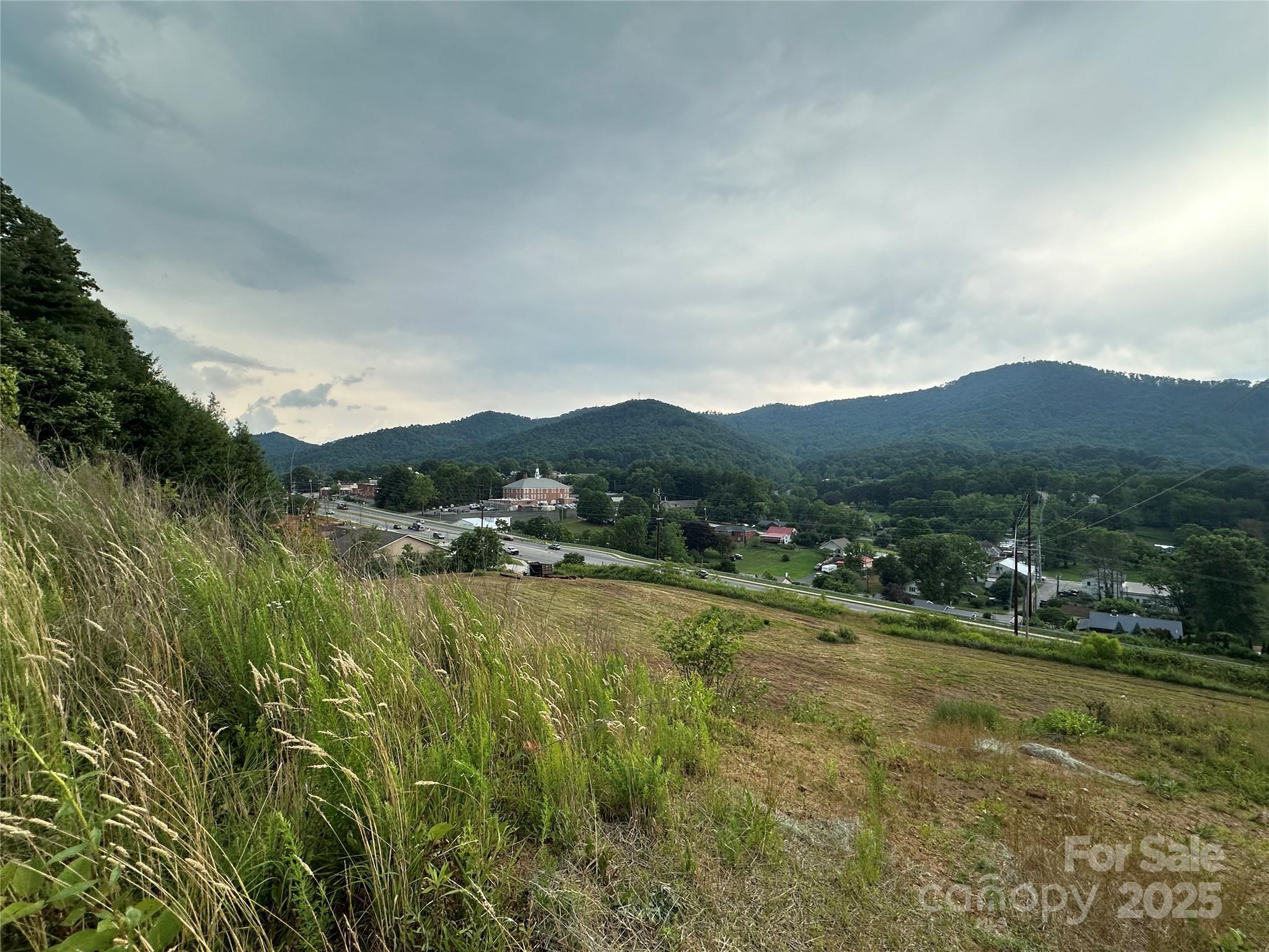main property photo 5