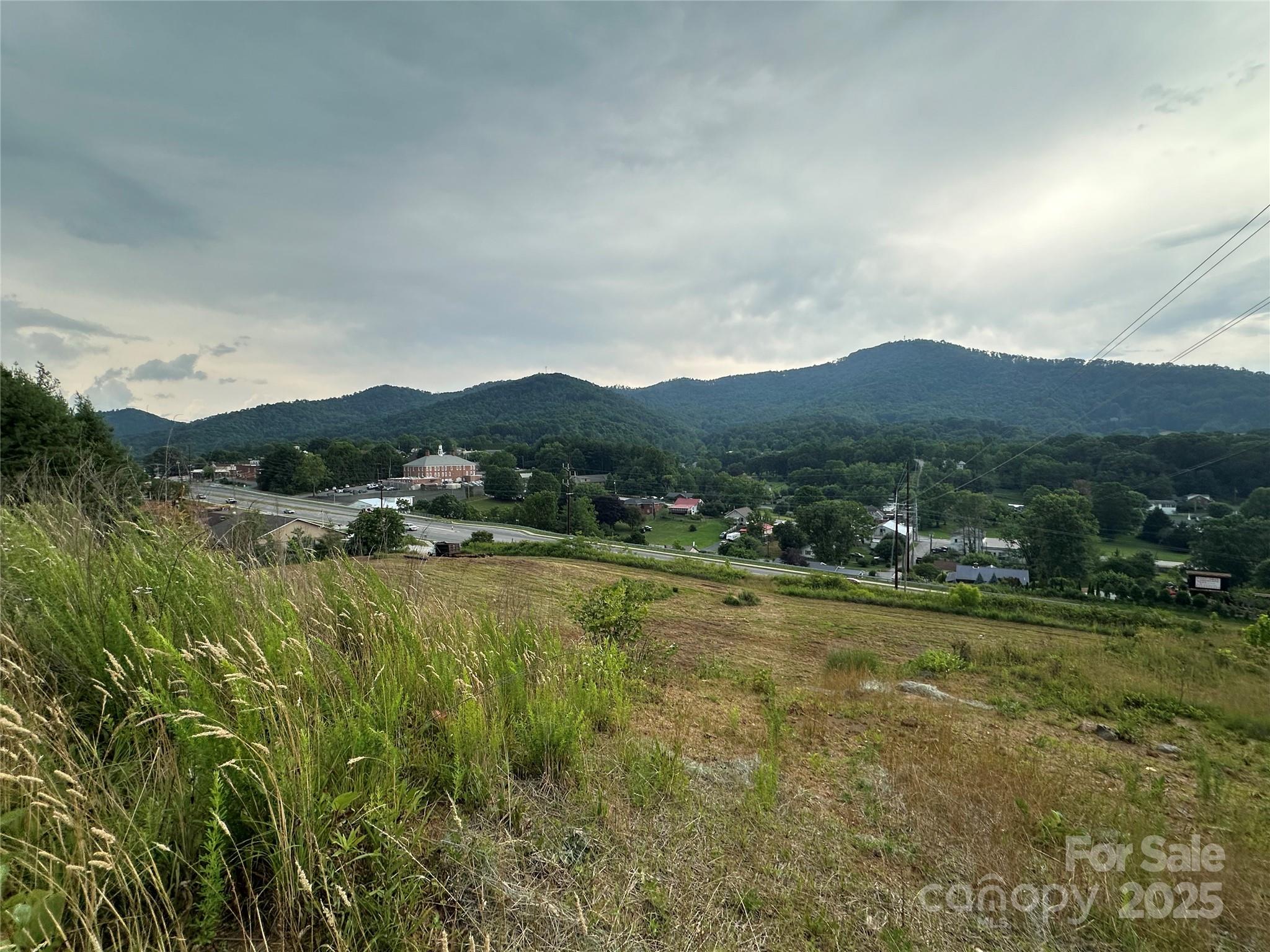 main property photo 9
