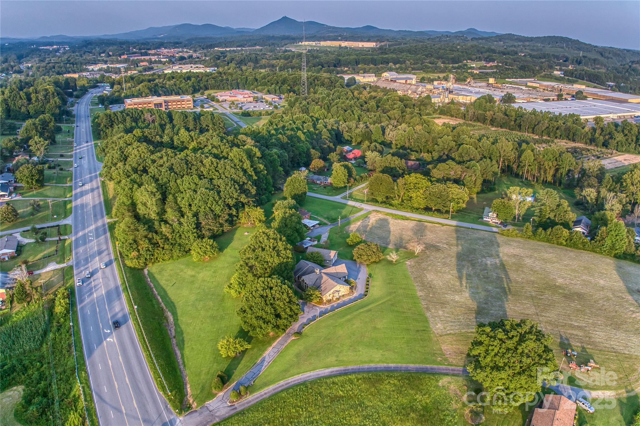 main property photo 5