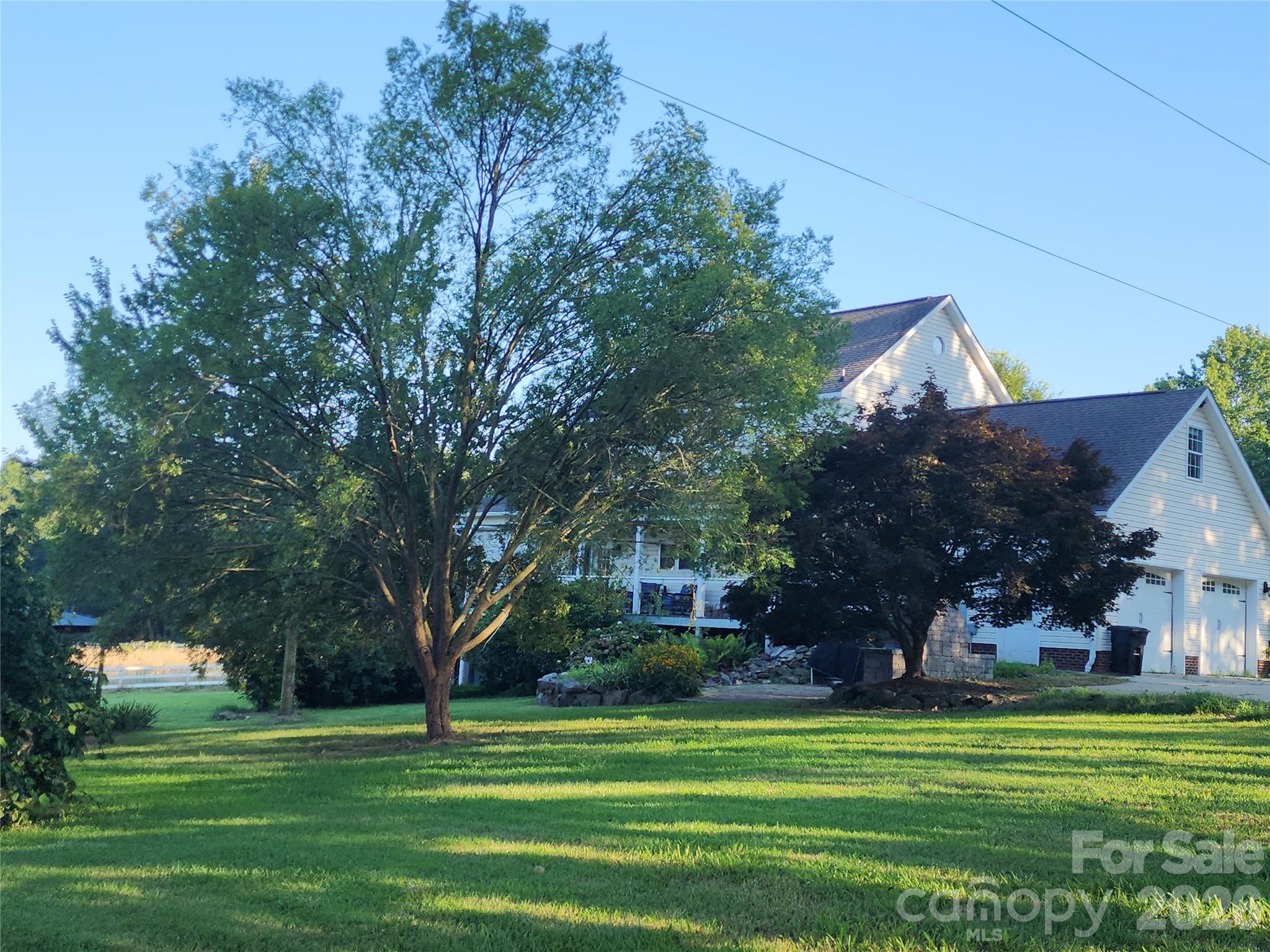 main property photo 17