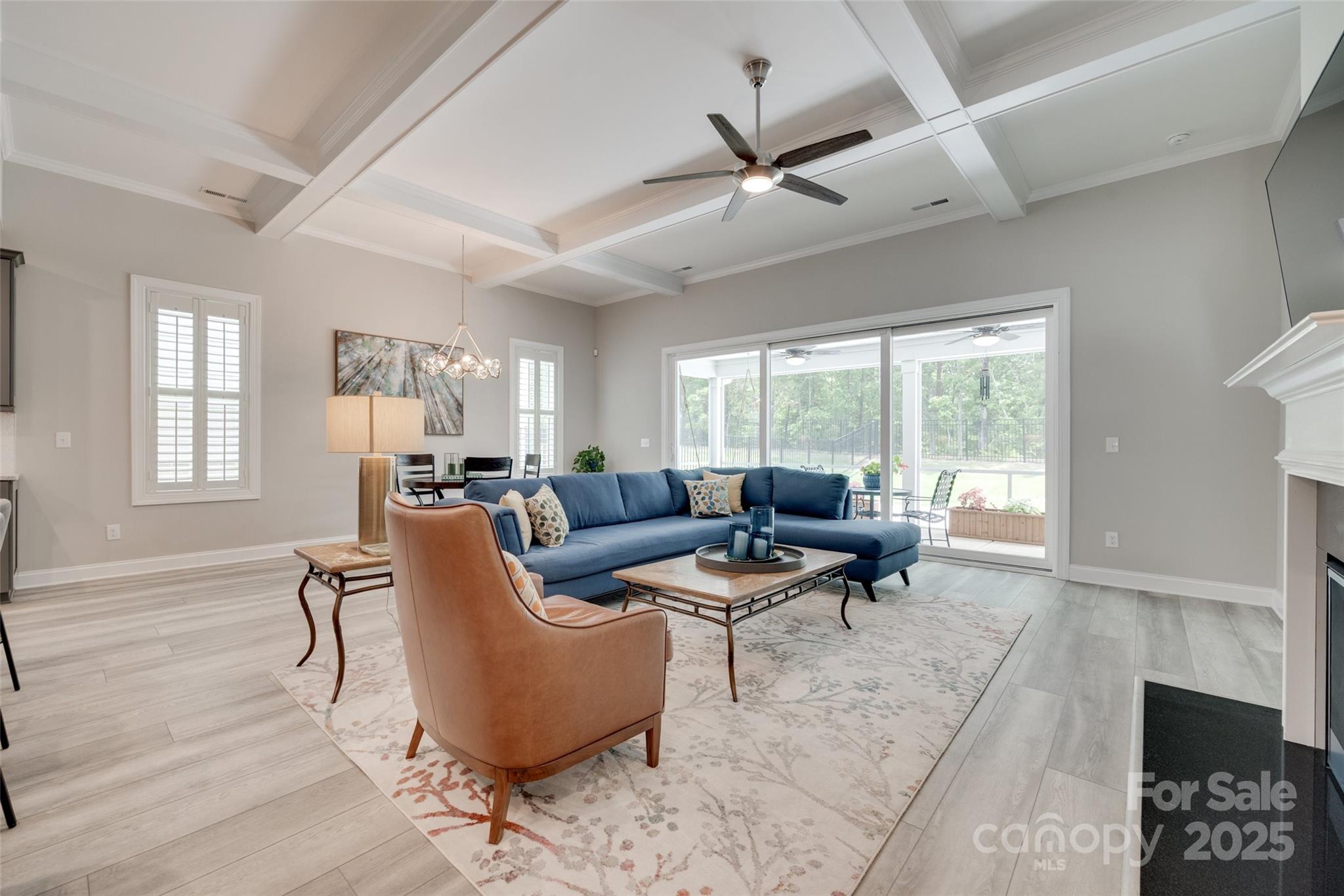property viewer photo 12
