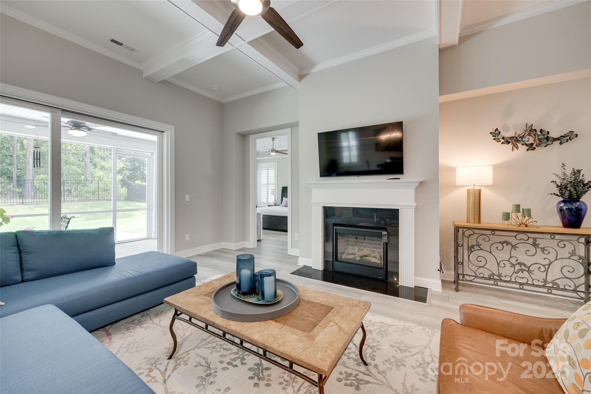 property viewer photo 14