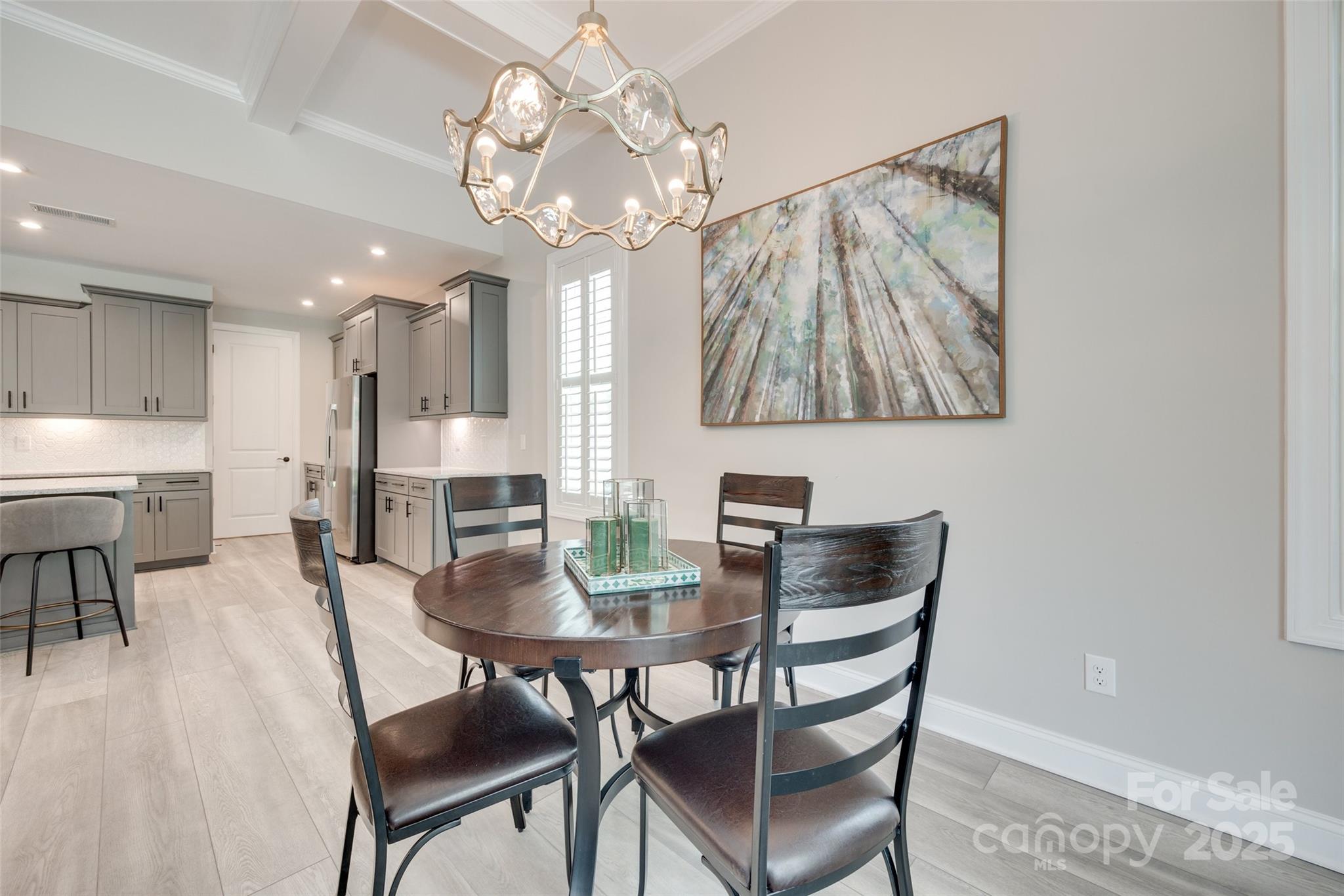 property viewer photo 16