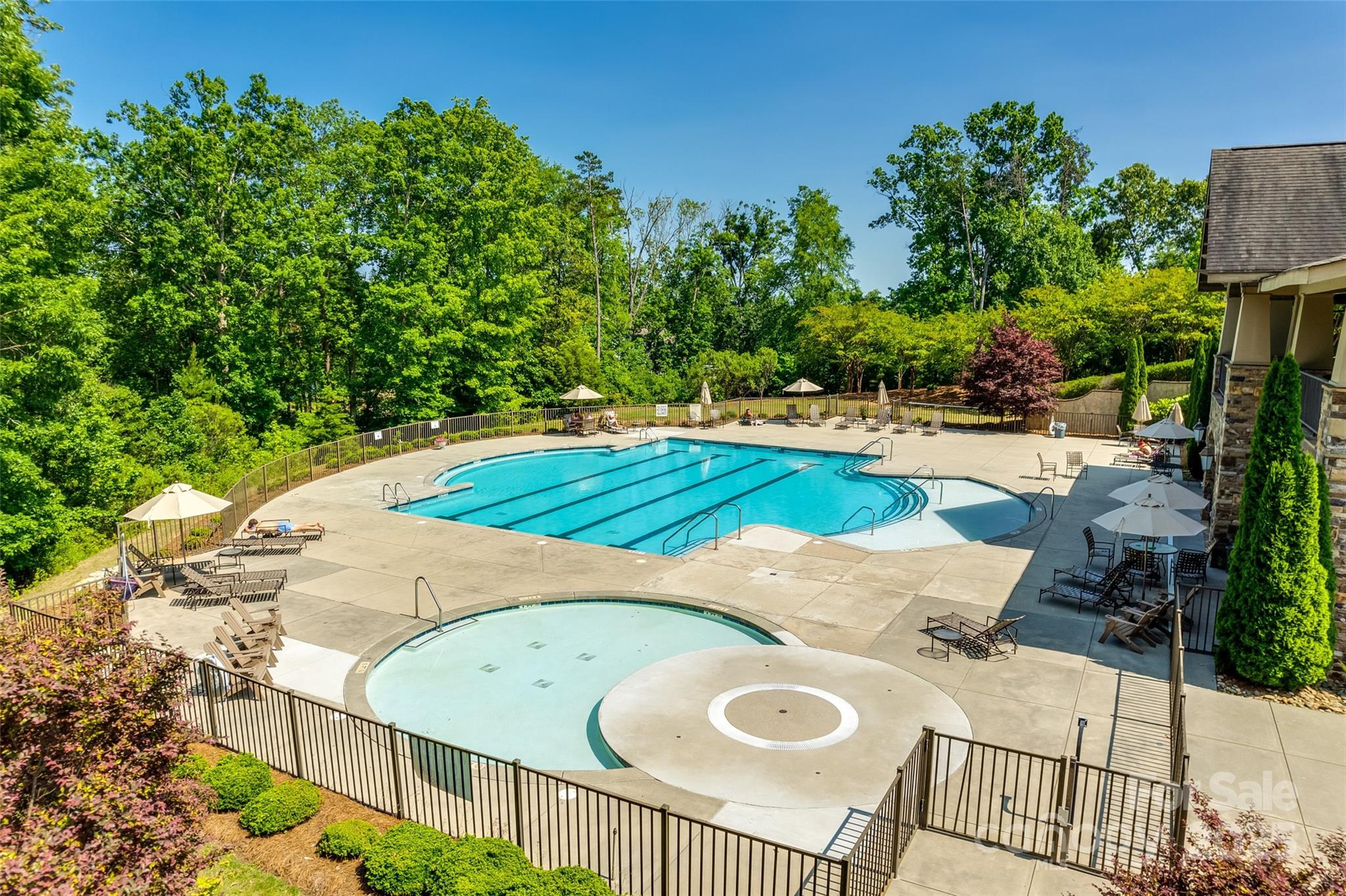 property viewer photo 36