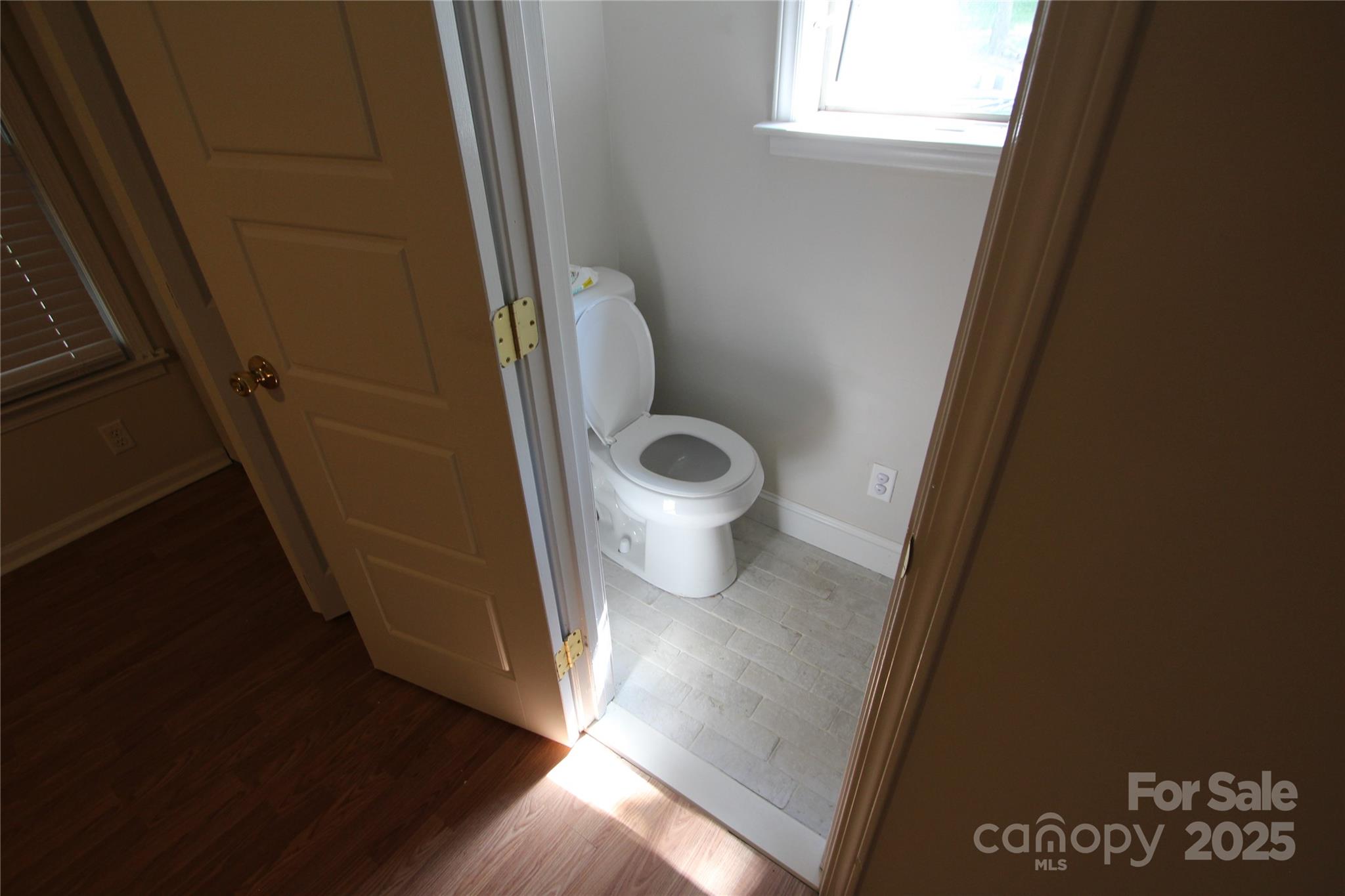 main property photo 17