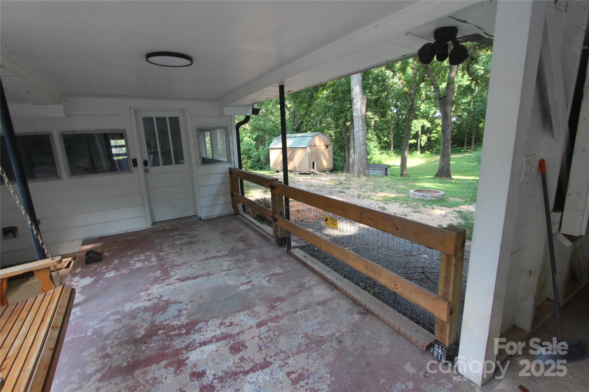 main property photo 22