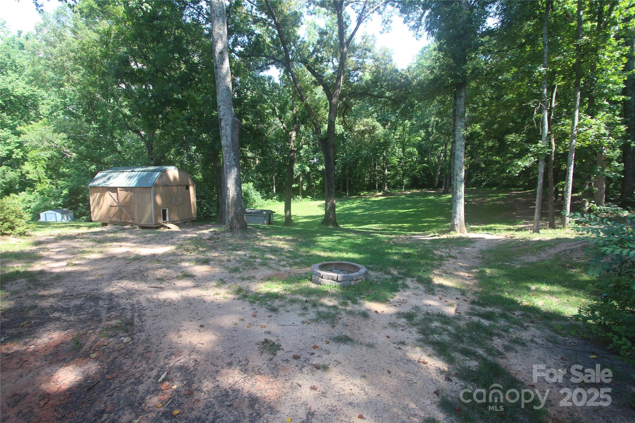 main property photo 25