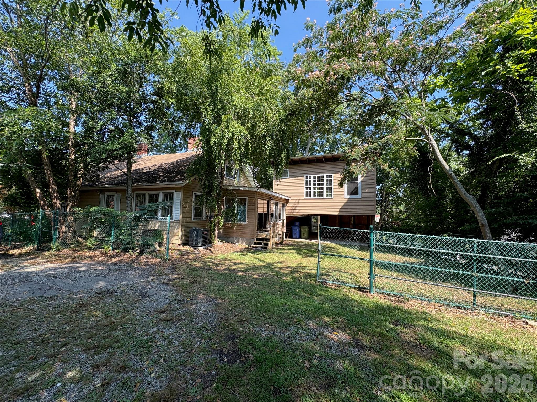 main property photo 35