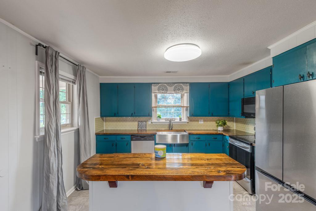 property viewer photo 9
