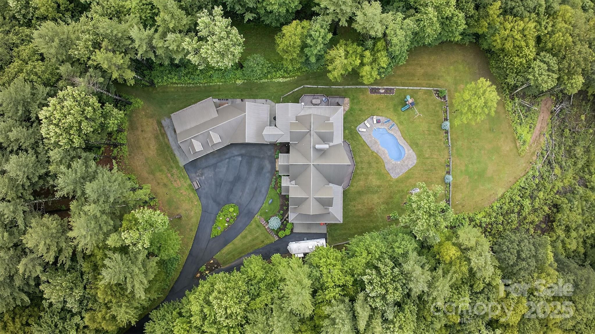 main property photo 47