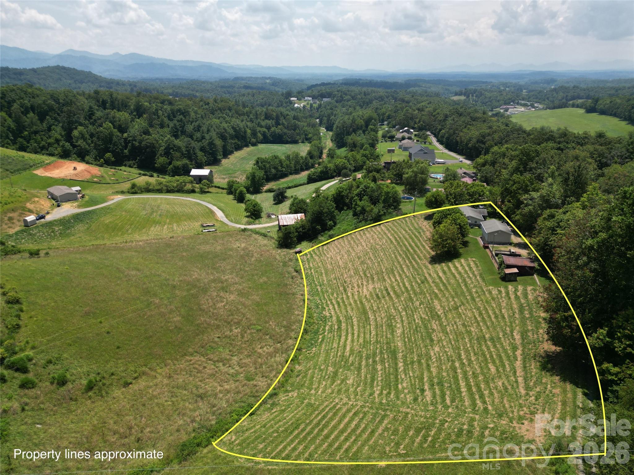 main property photo 6