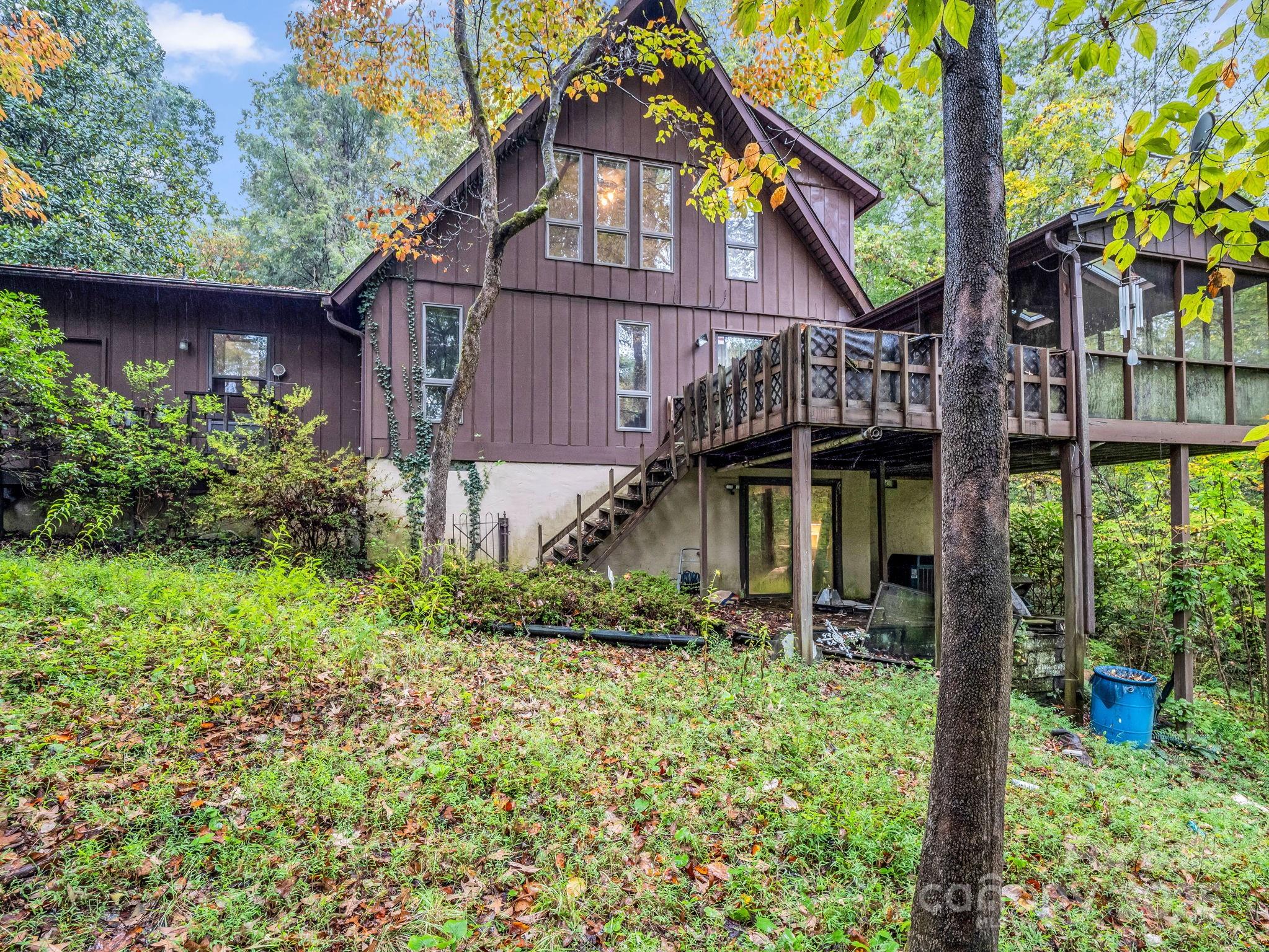 main property photo 30
