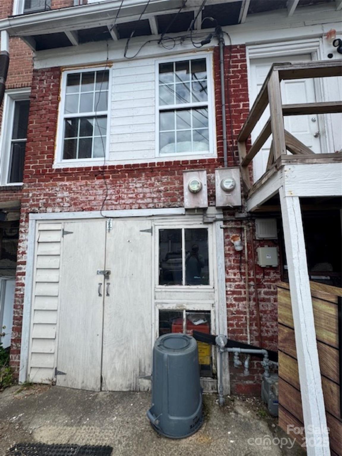 property viewer photo 6