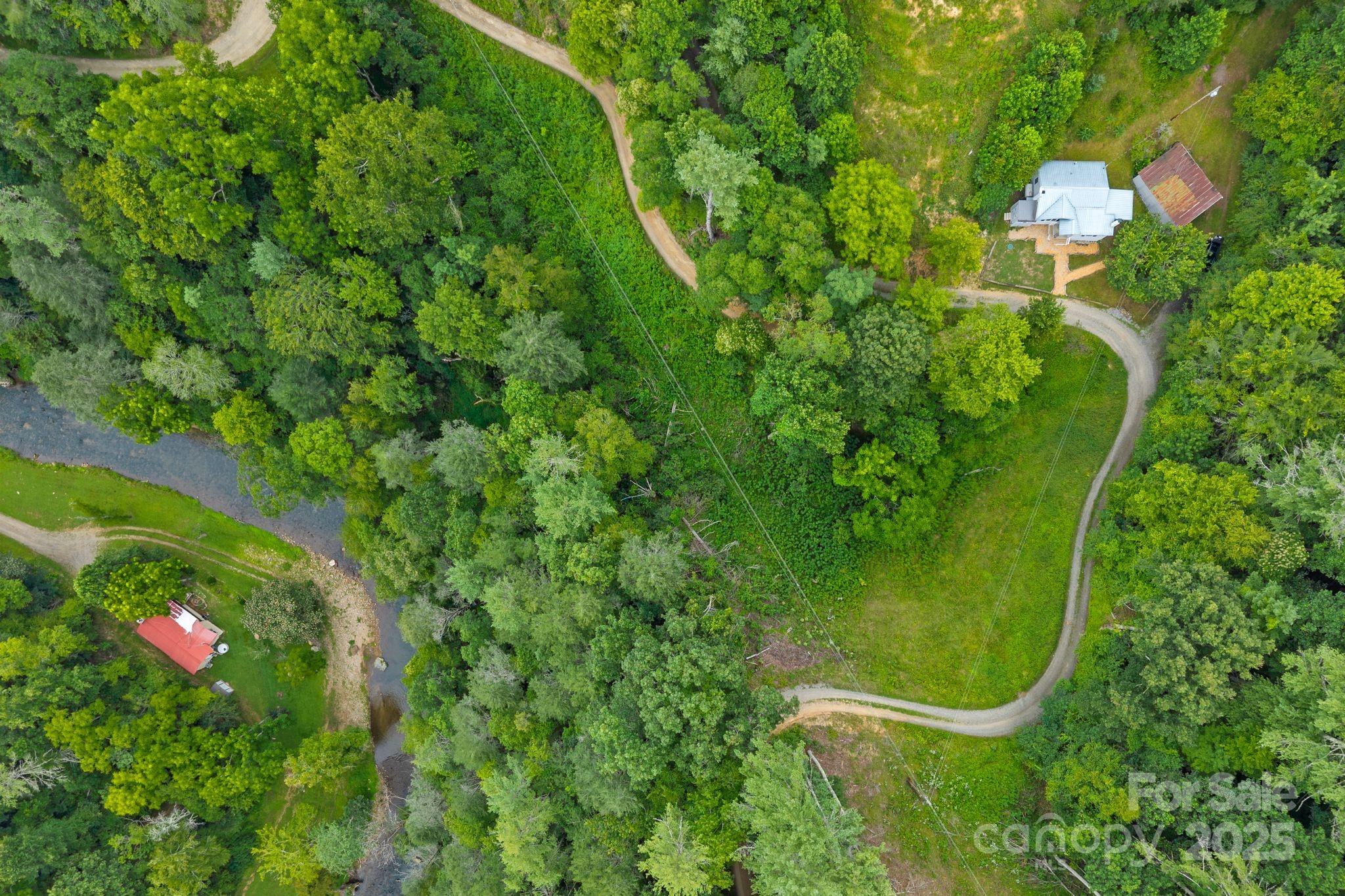 main property photo 40