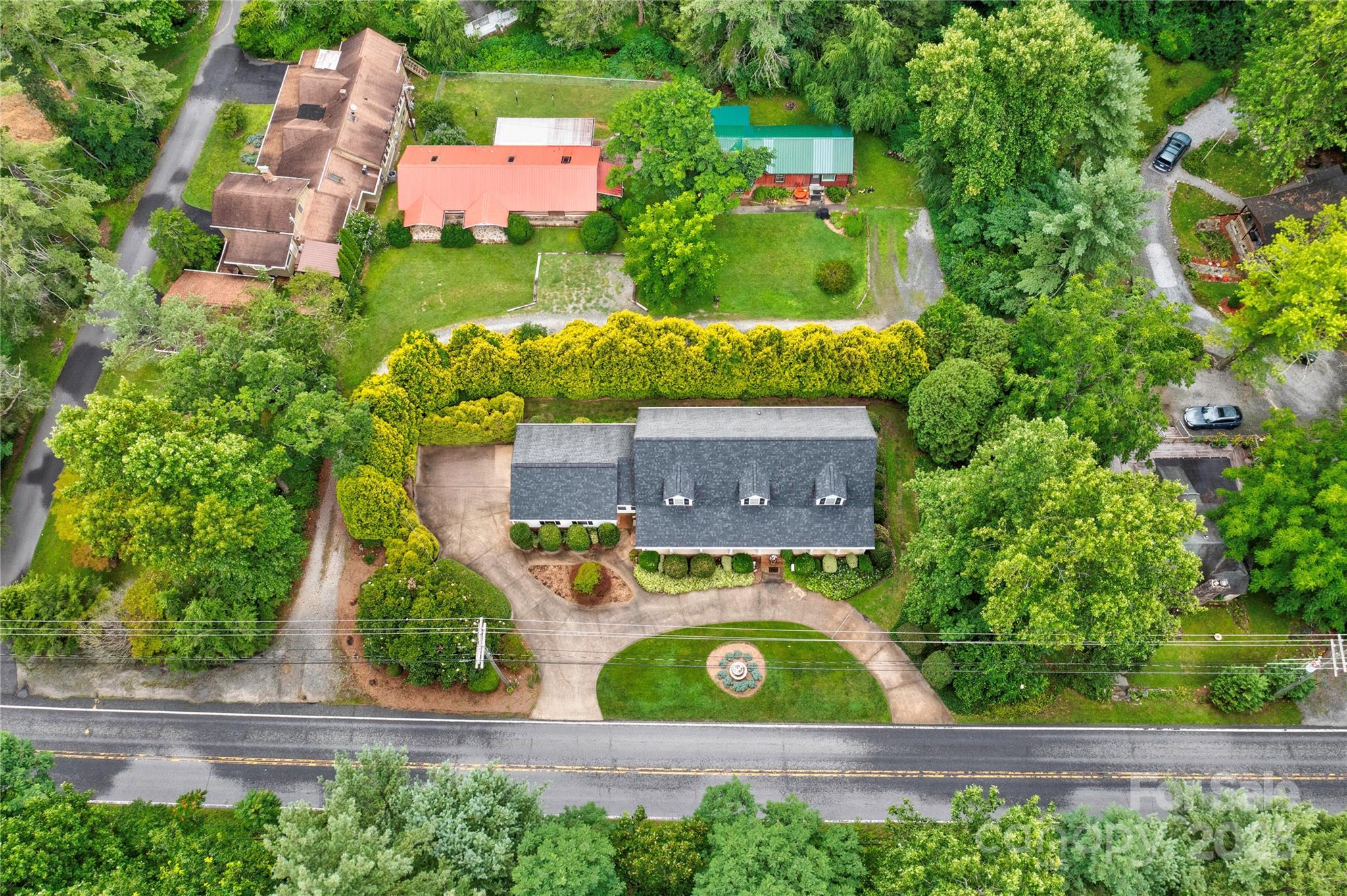 main property photo 1