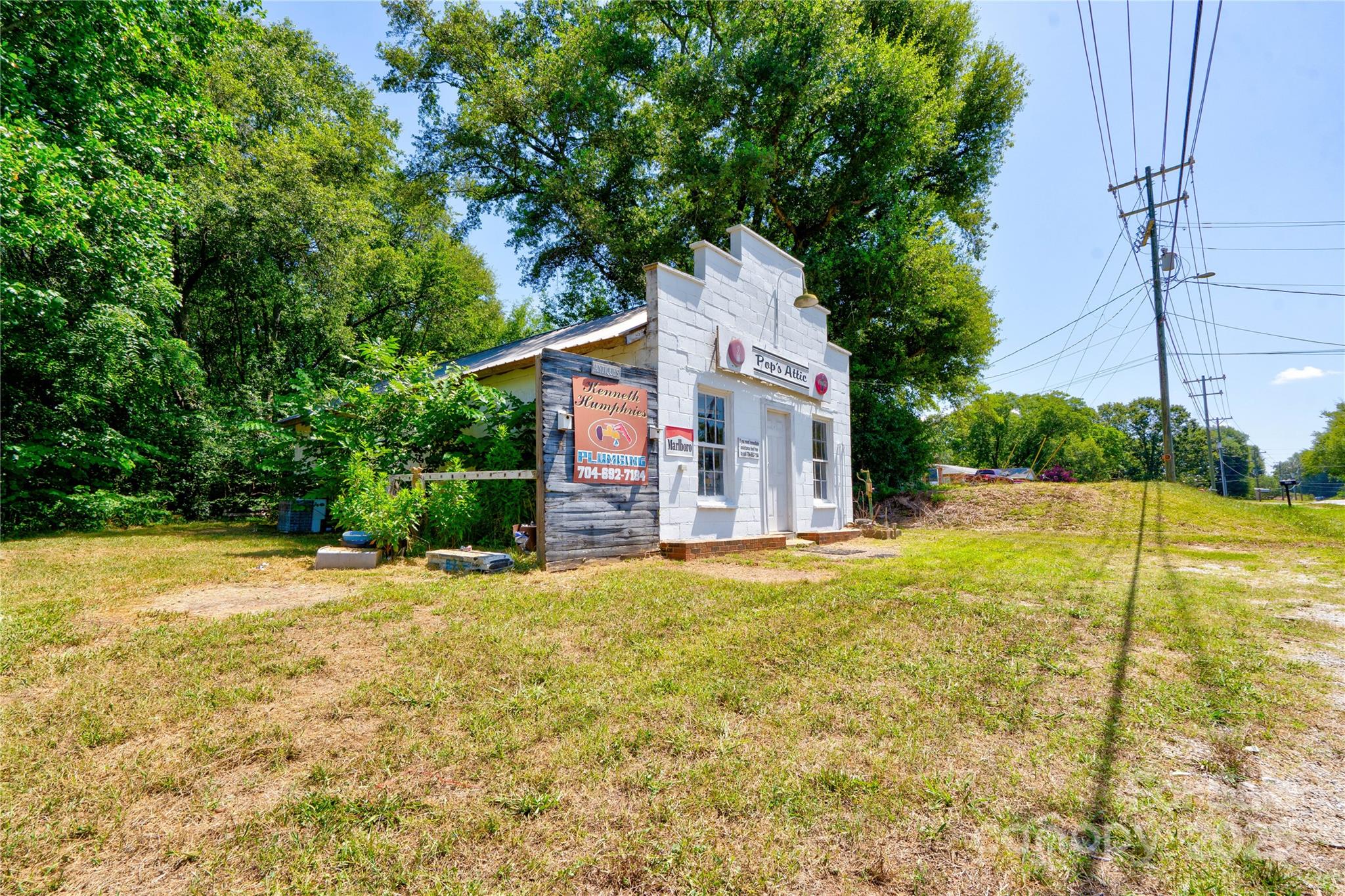 main property photo 7