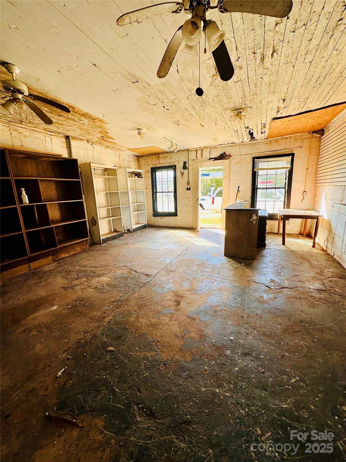 main property photo 8