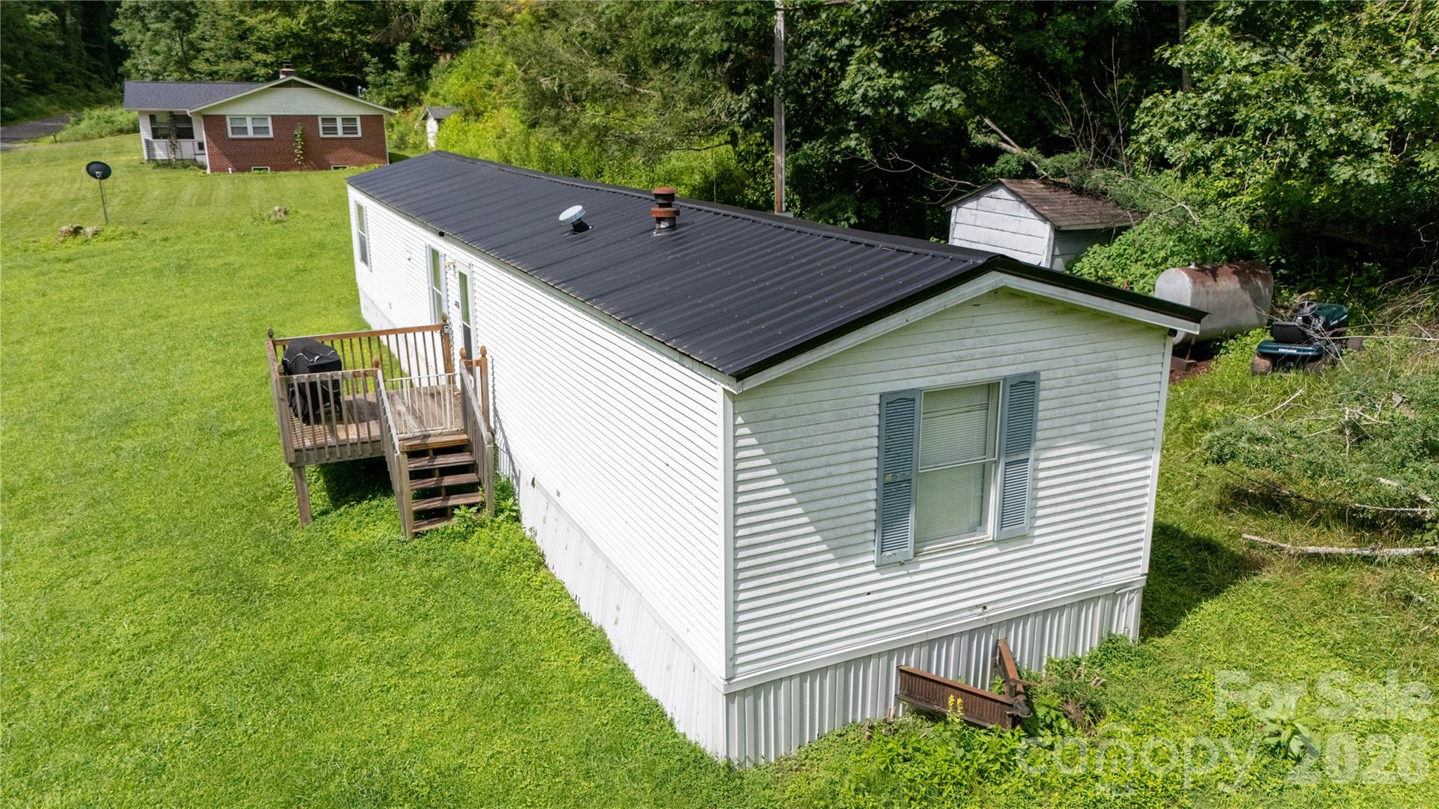 main property photo 23