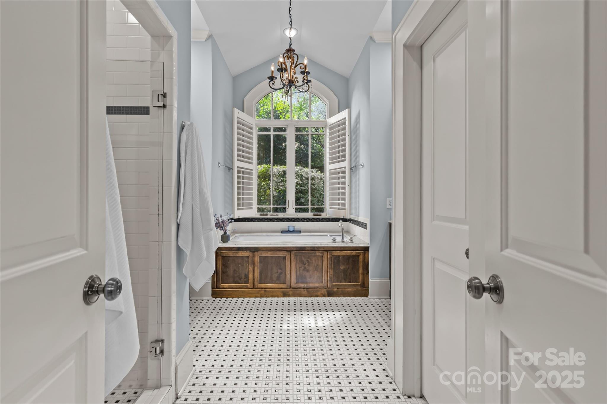 property viewer photo 13