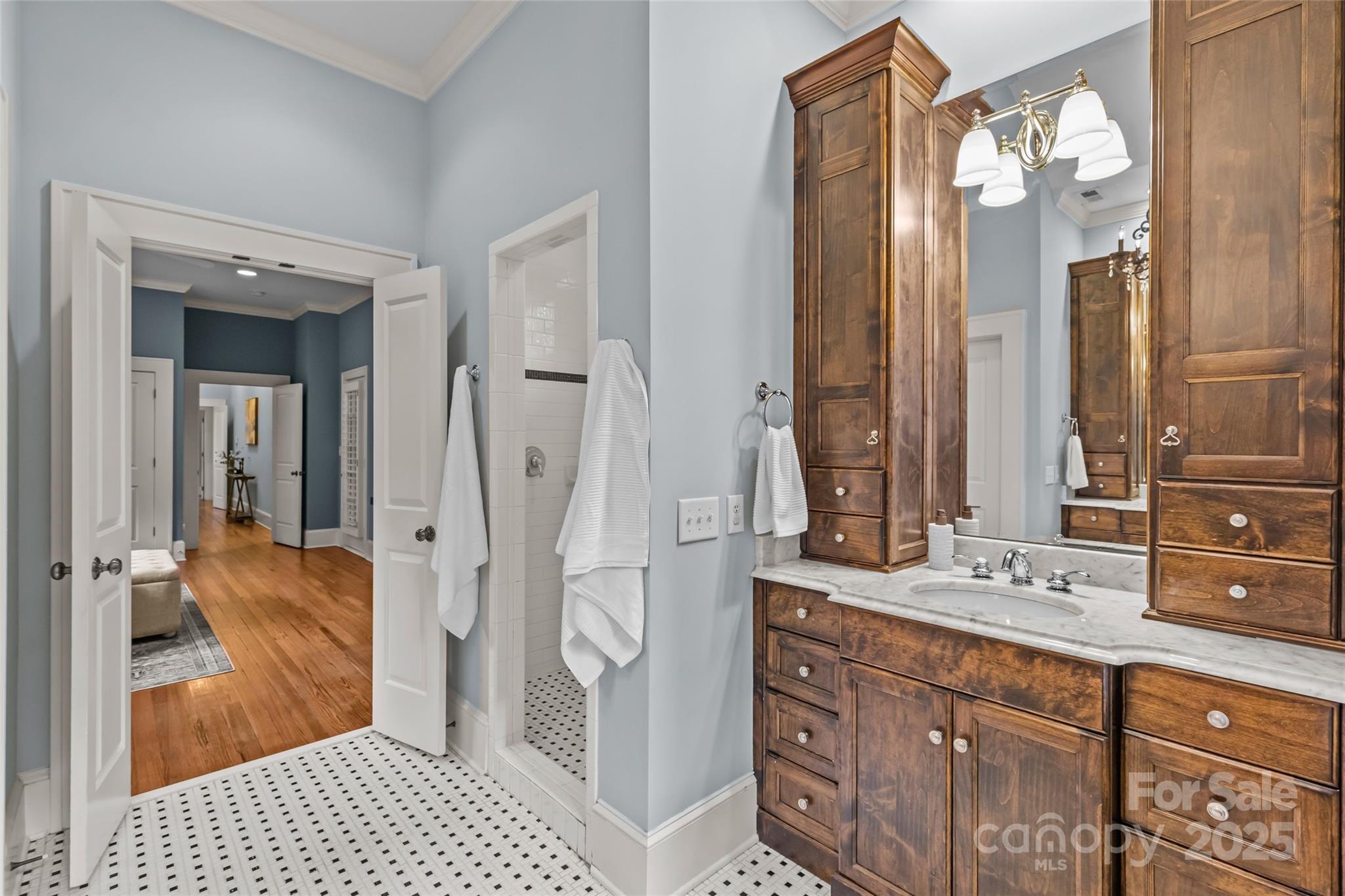 property viewer photo 14