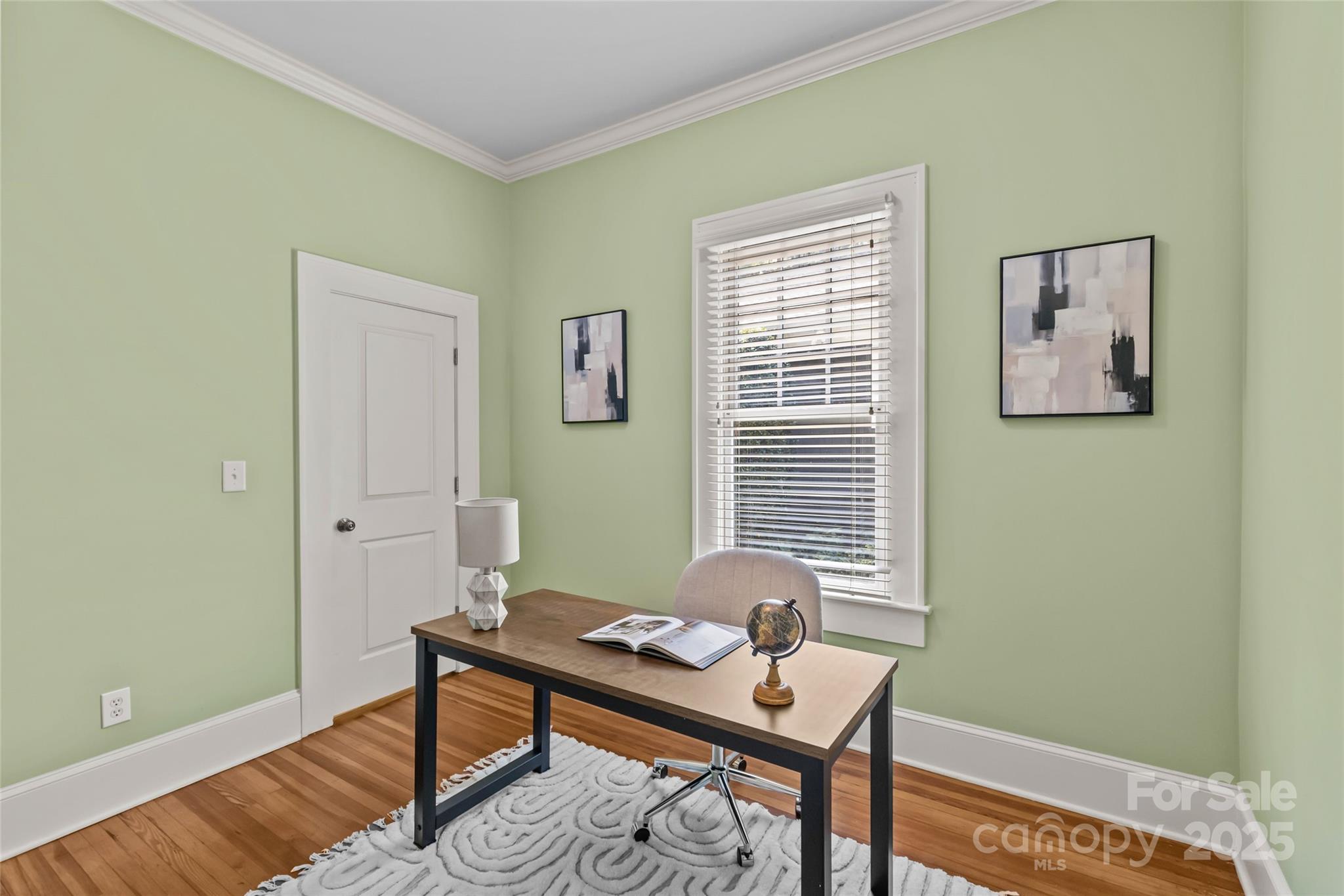 property viewer photo 18