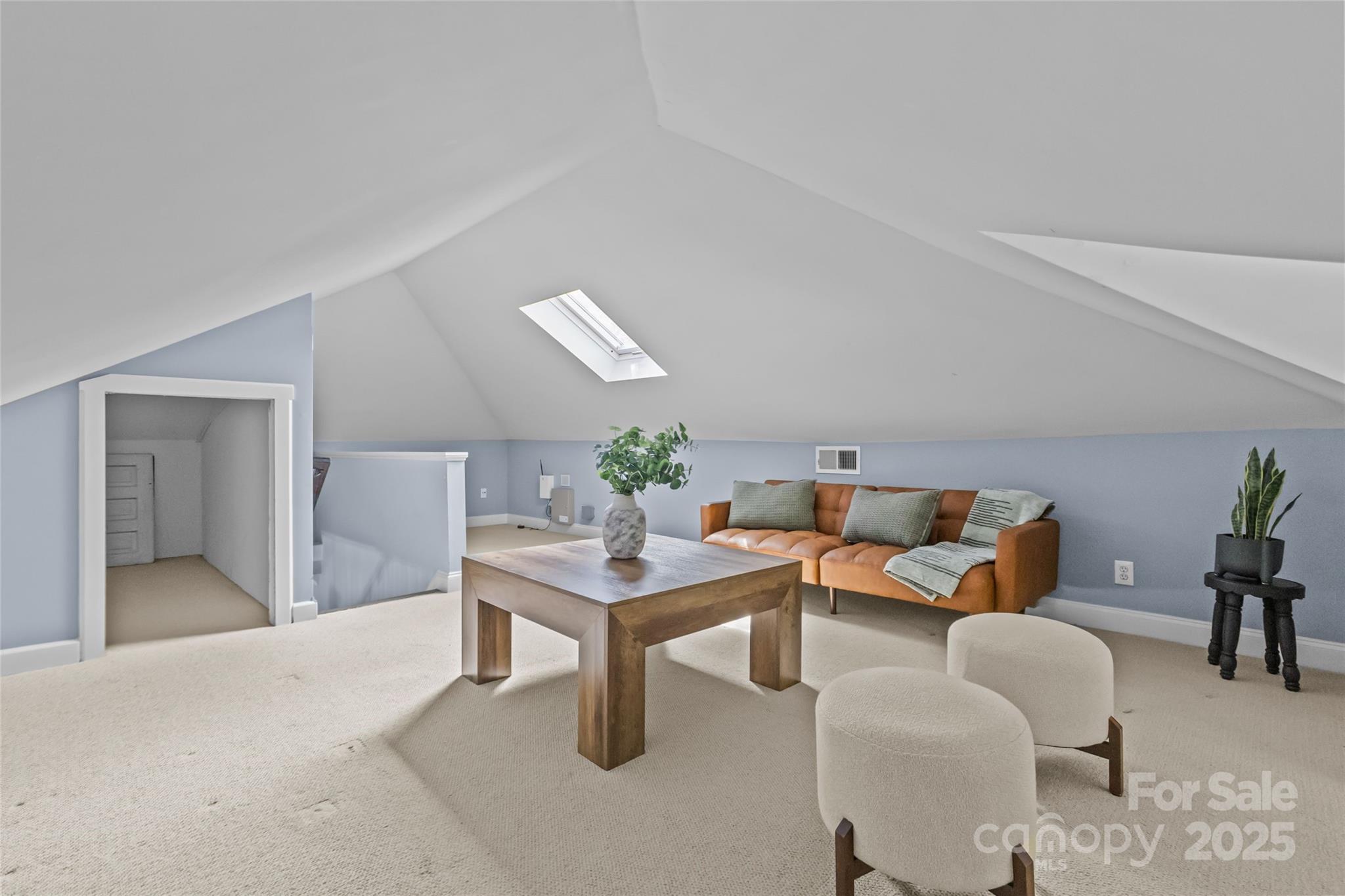 property viewer photo 19