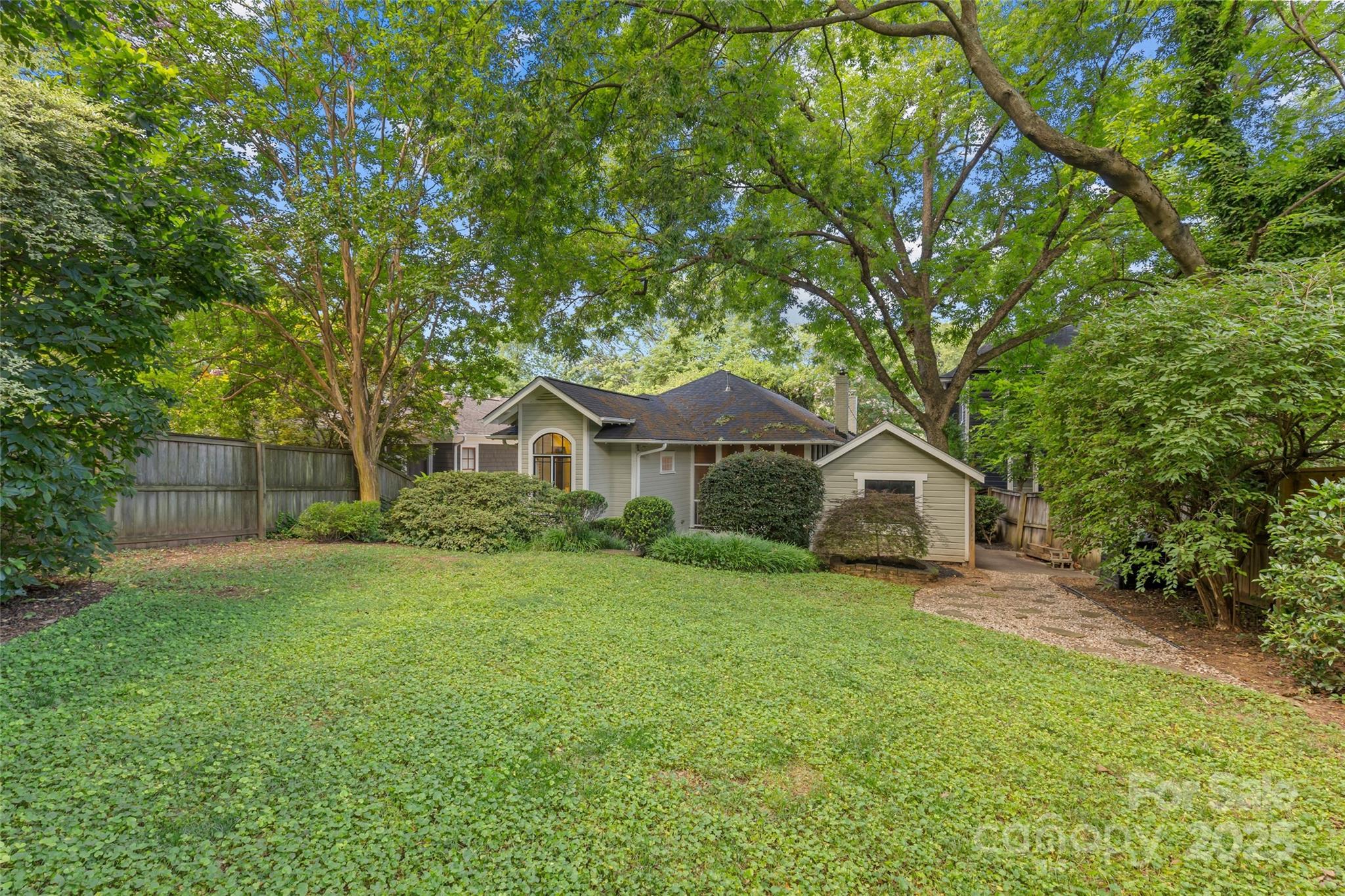 property viewer photo 28