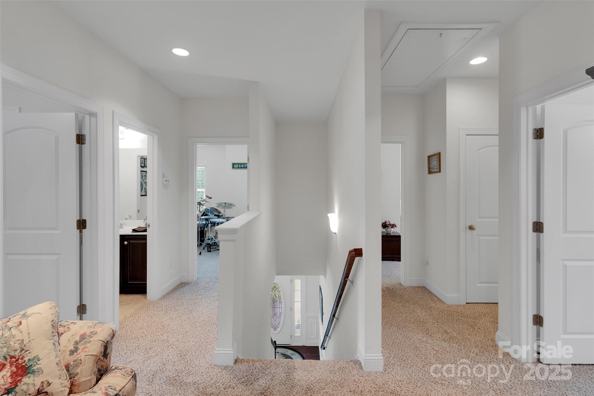 property viewer photo 16