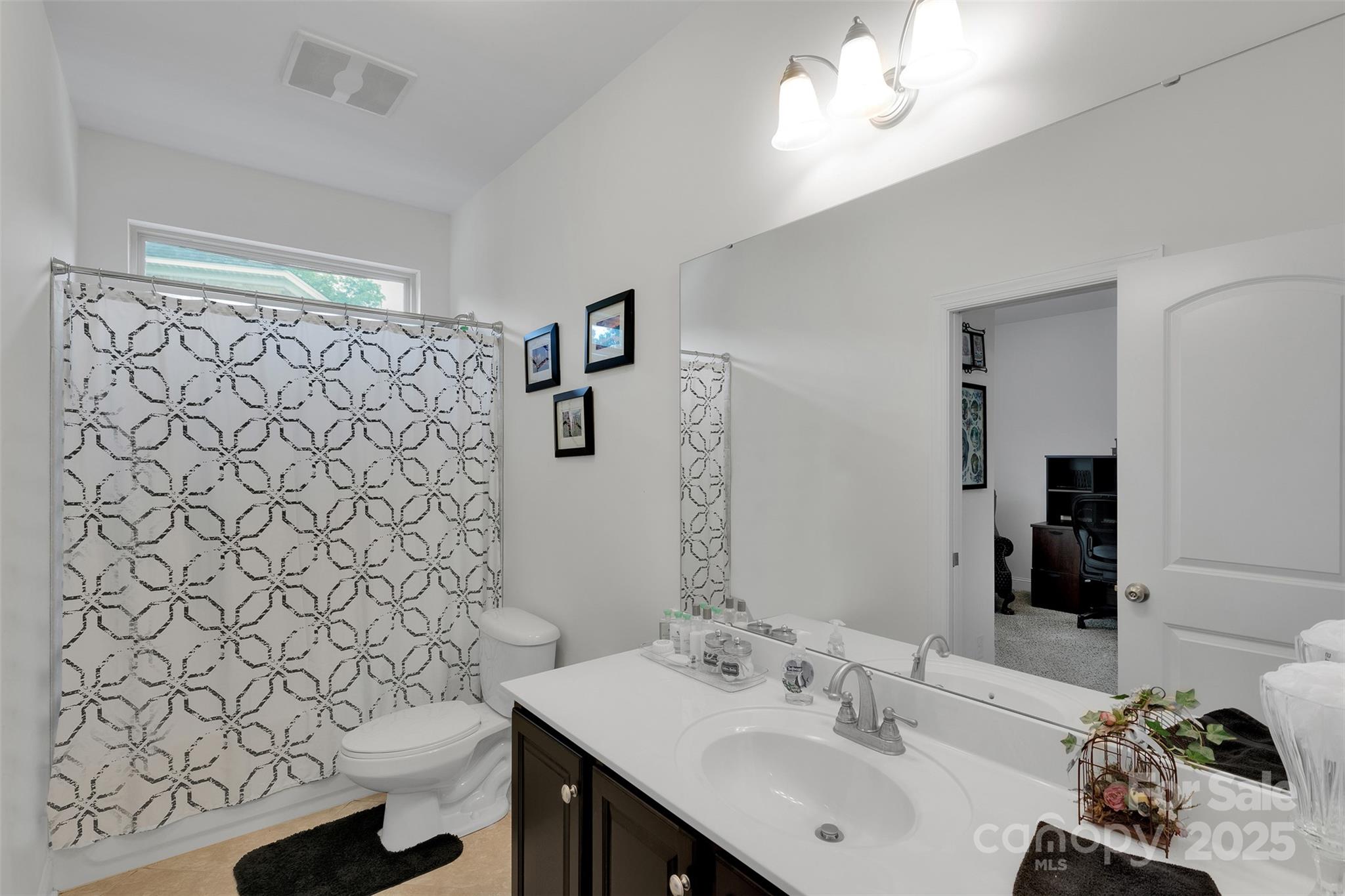 property viewer photo 22