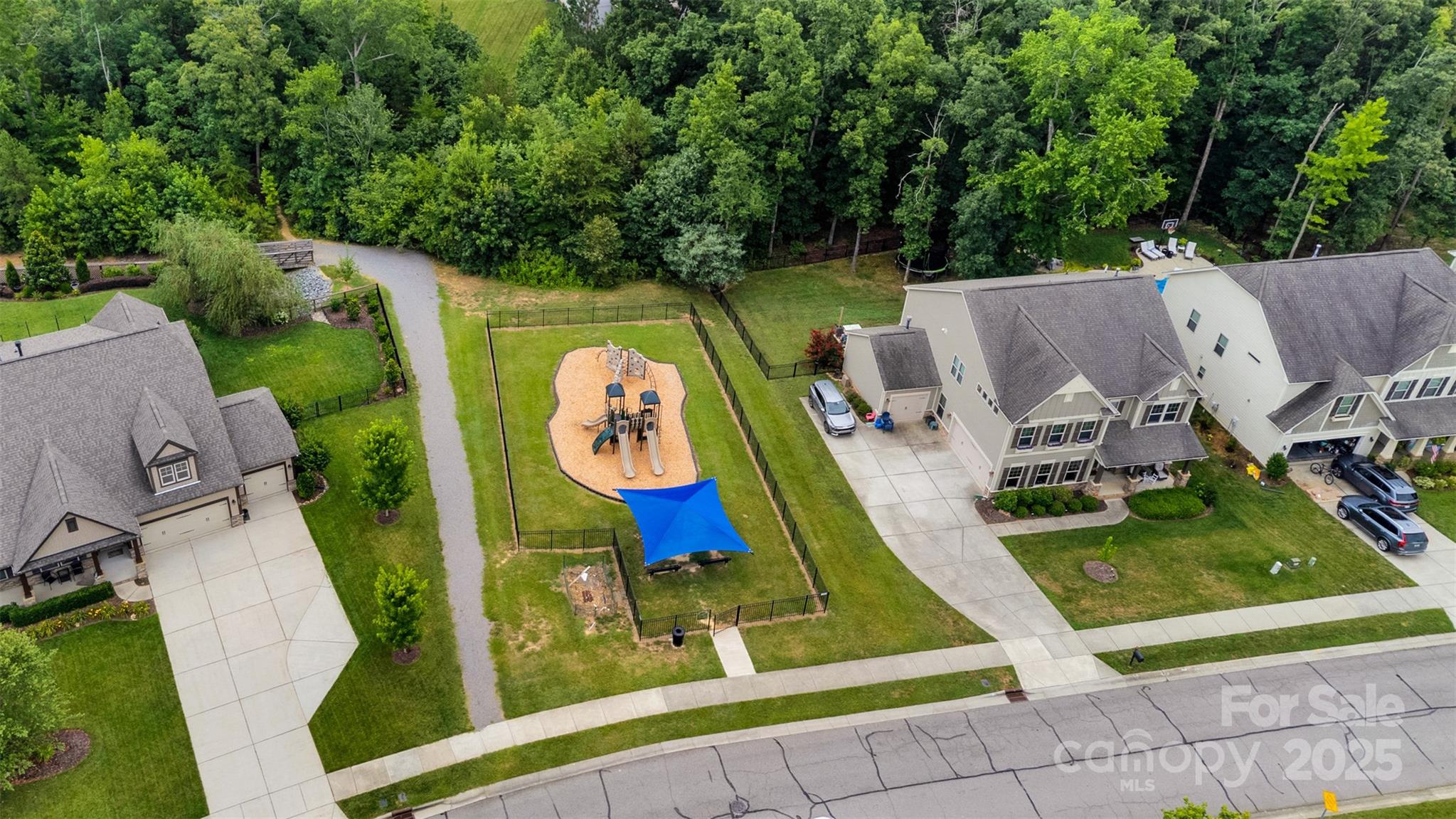 property viewer photo 32