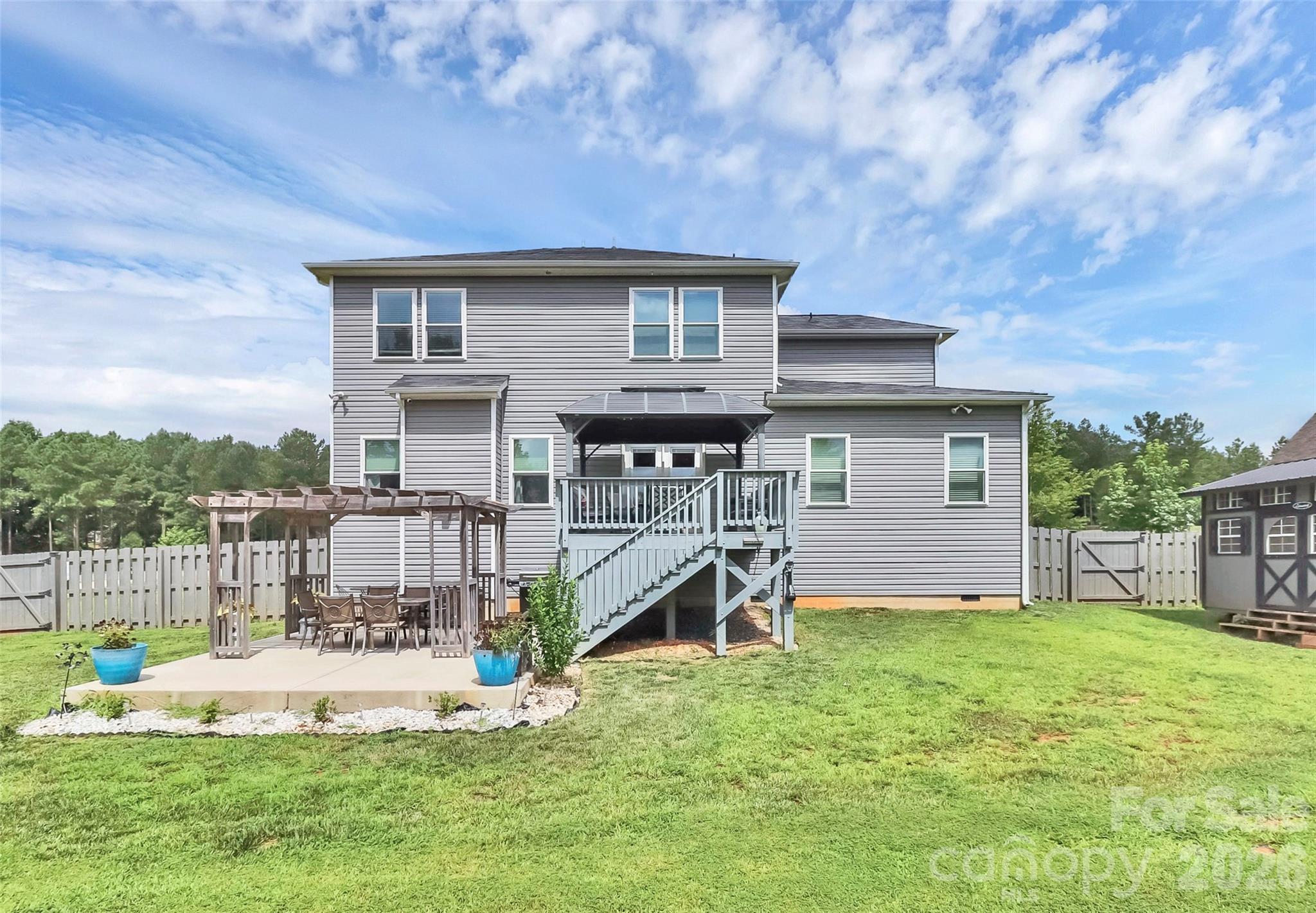 main property photo 43