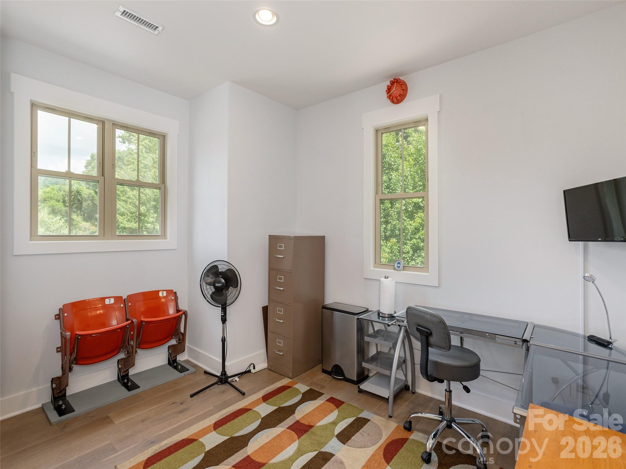 property viewer photo 22