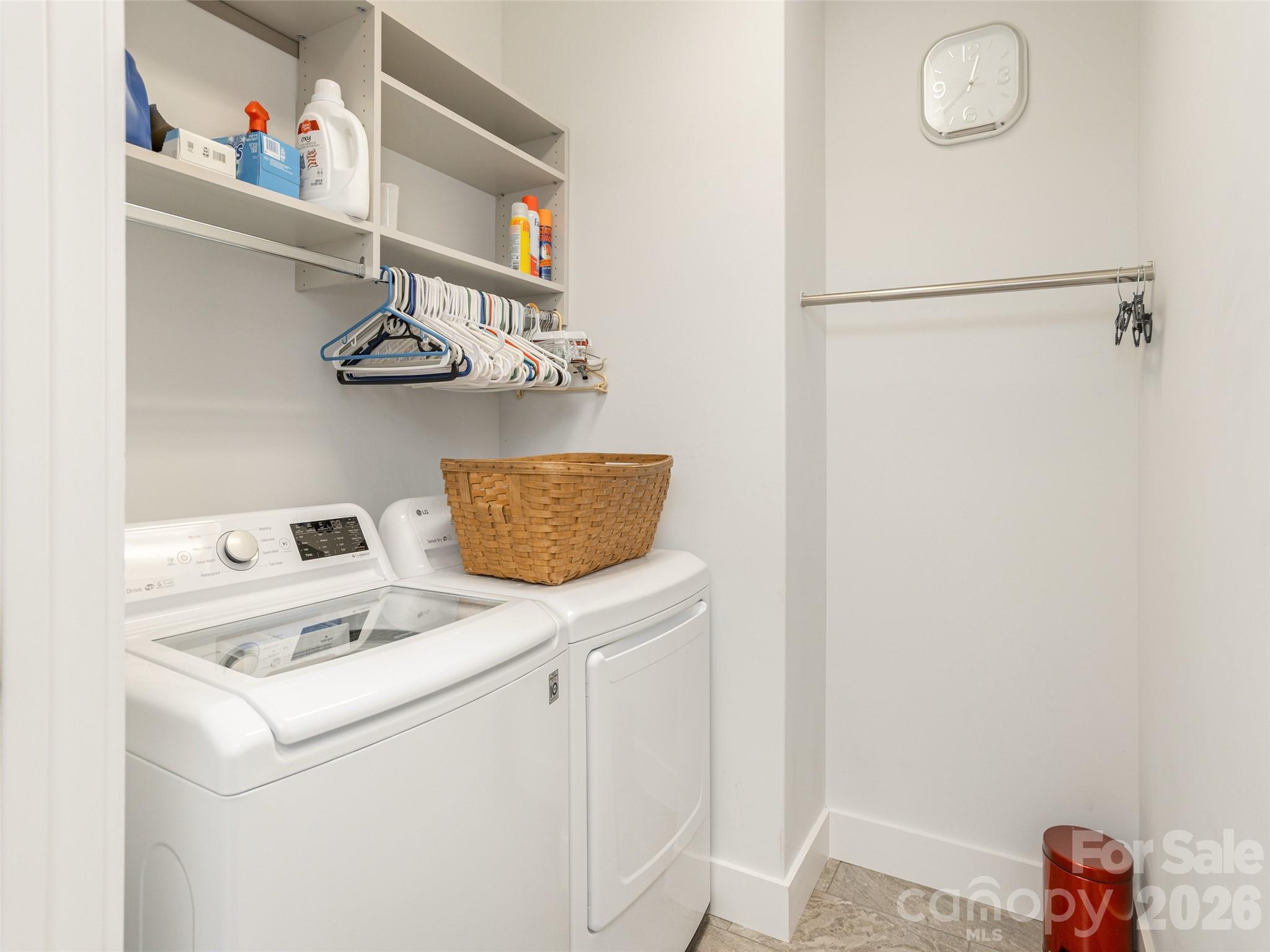 property viewer photo 26
