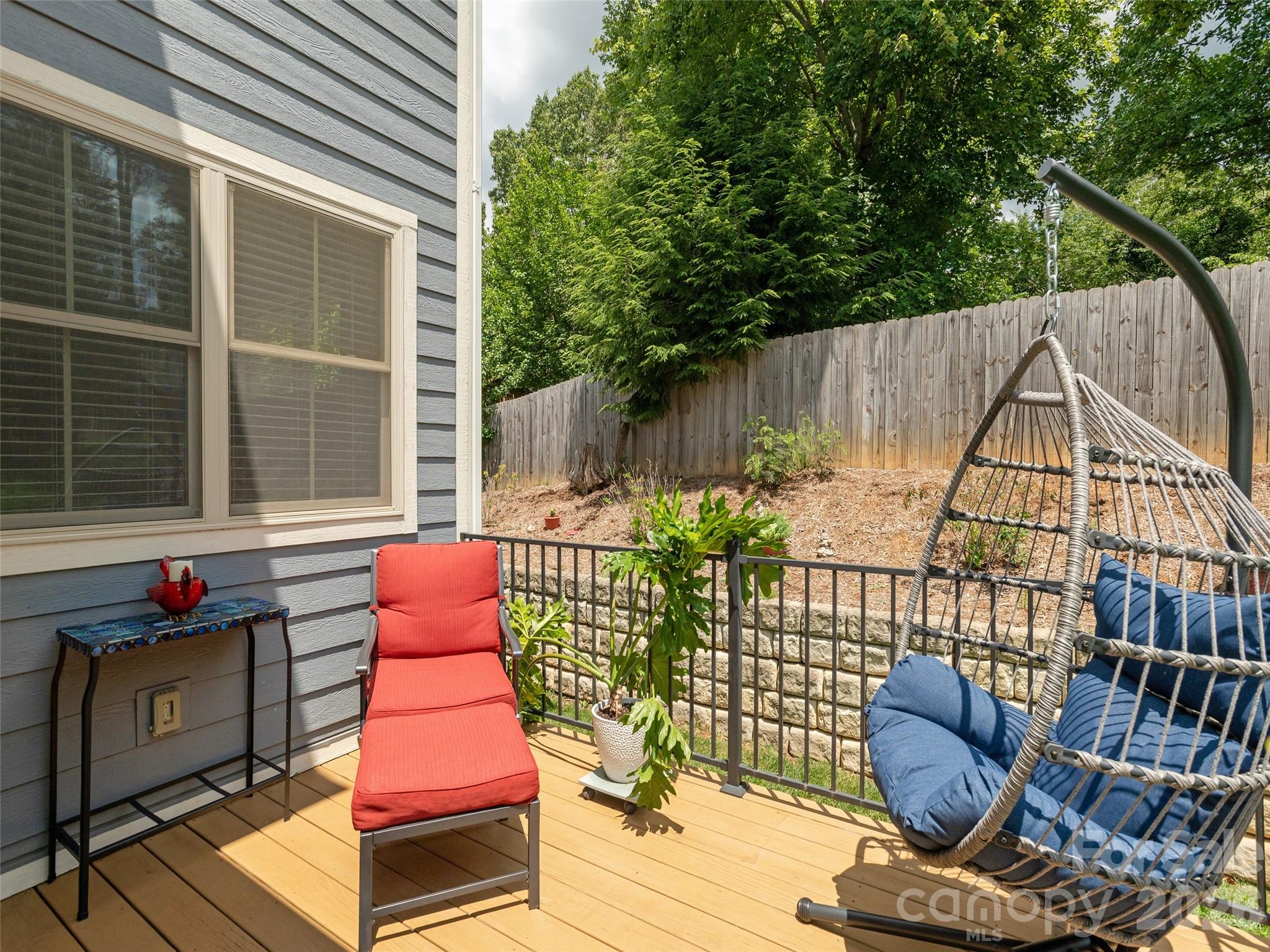 property viewer photo 27