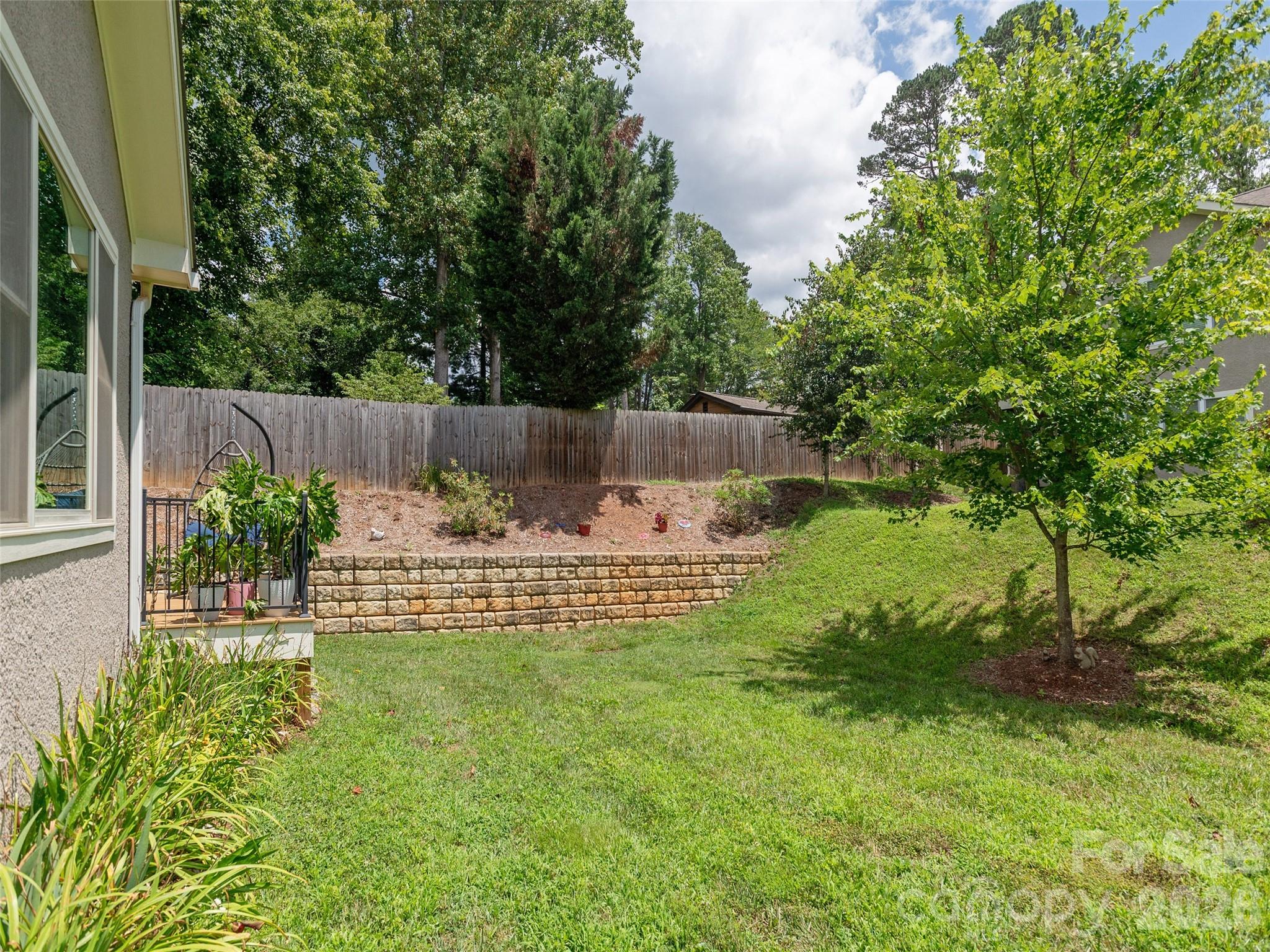 property viewer photo 29