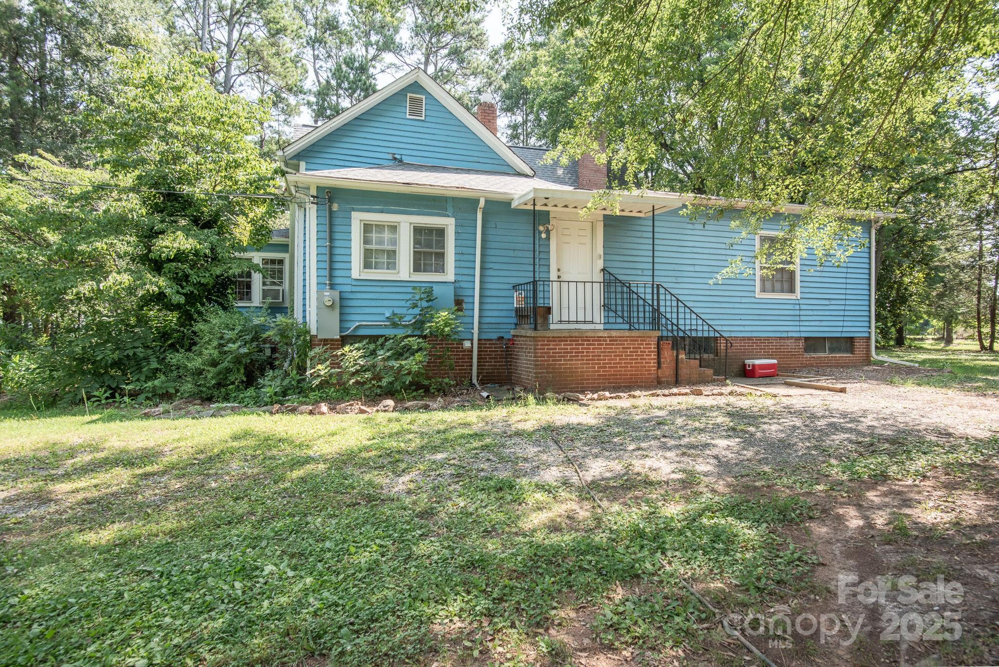 main property photo 19