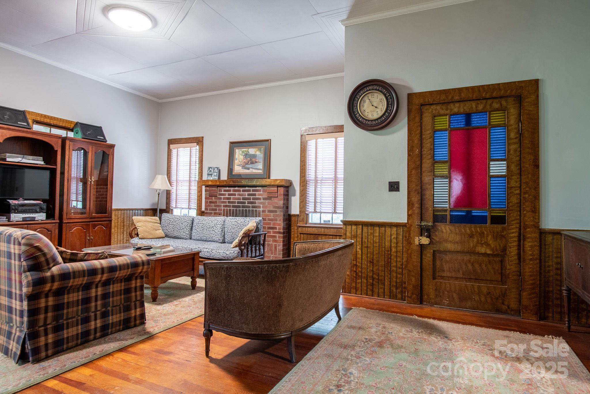 main property photo 20