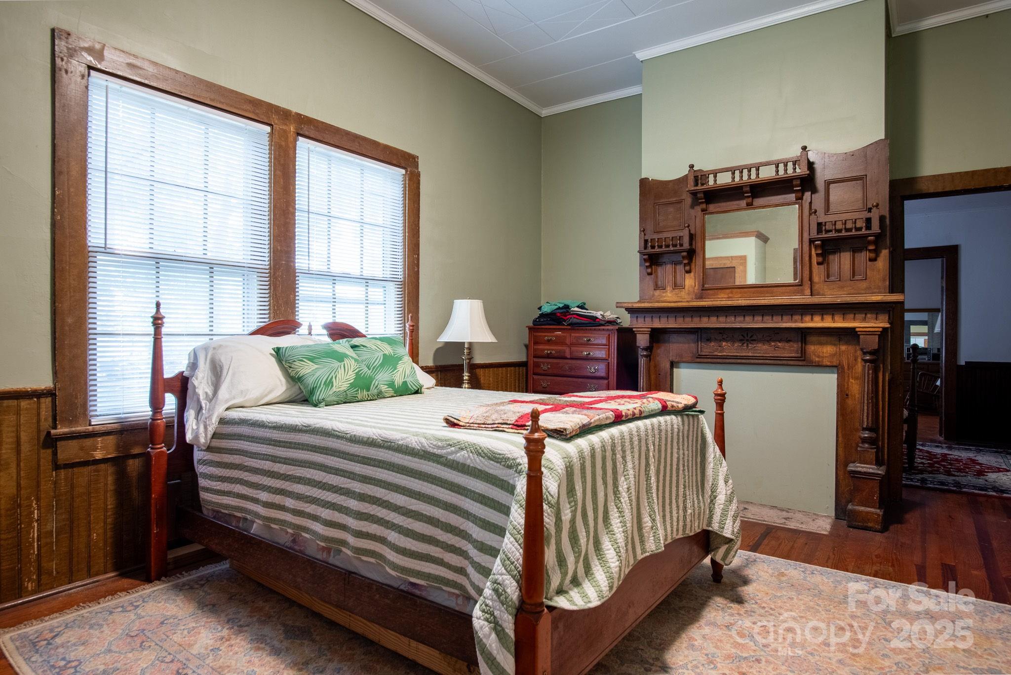 main property photo 24