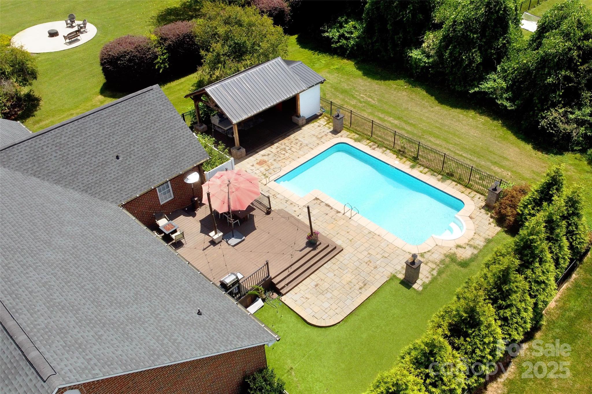 main property photo 42
