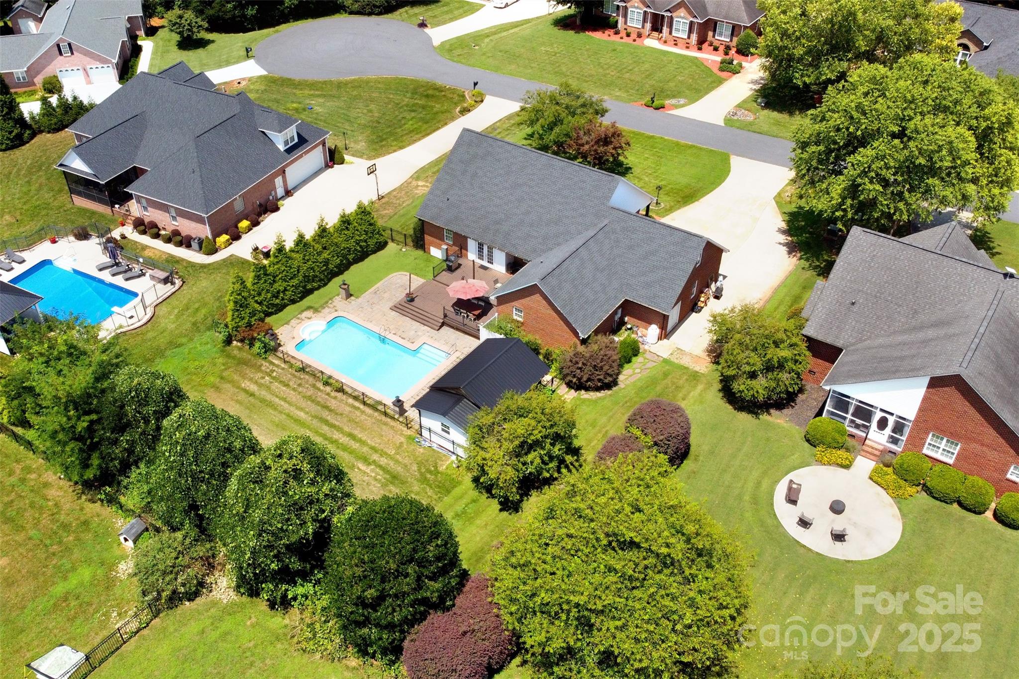 main property photo 44