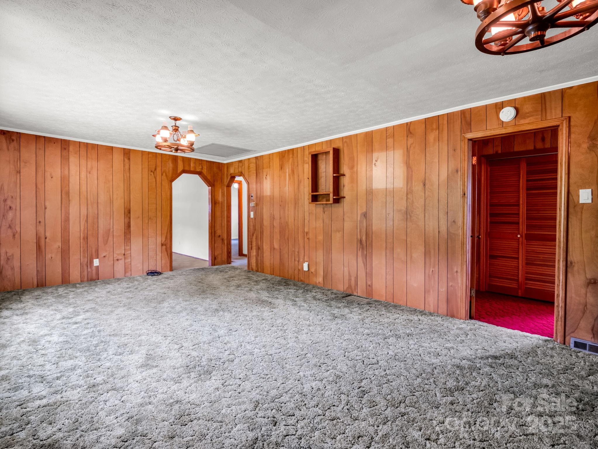 property viewer photo 10