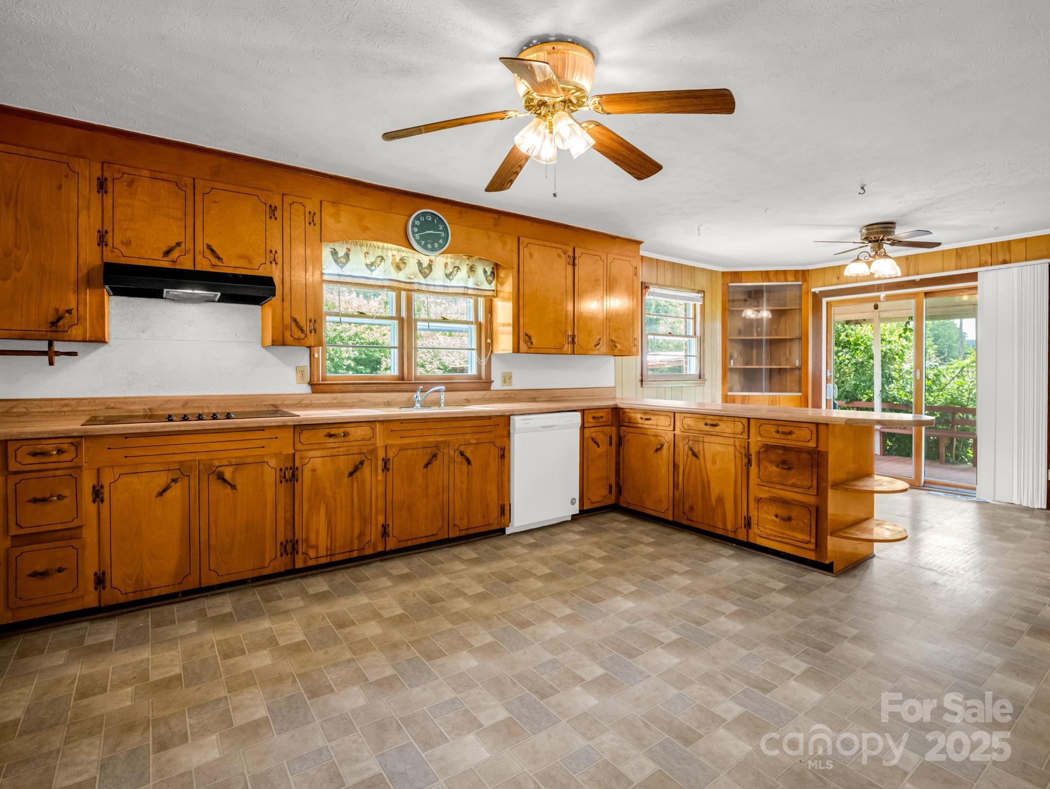 property viewer photo 12