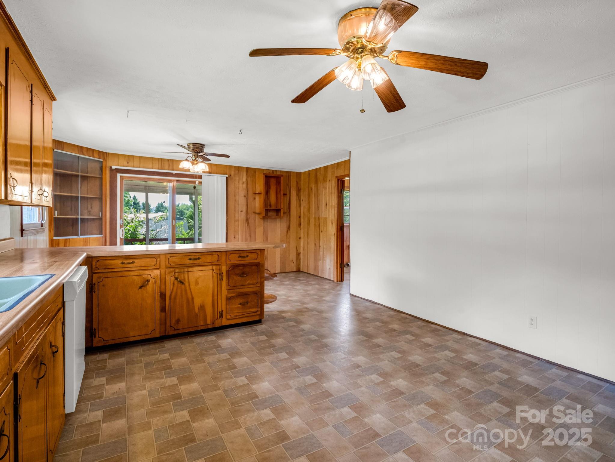 property viewer photo 13
