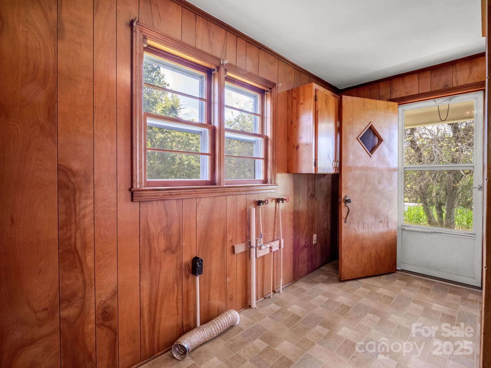 property viewer photo 24