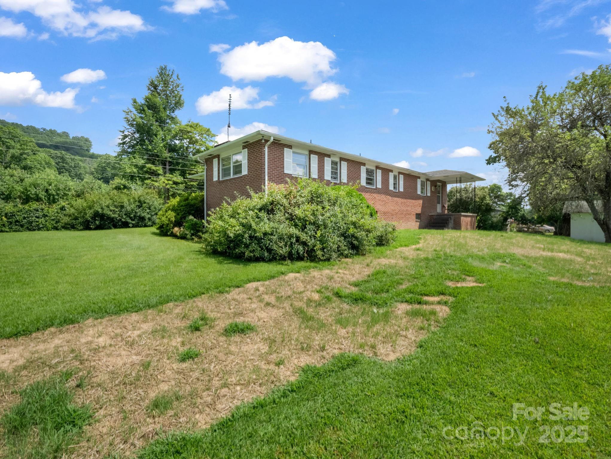 property viewer photo 36
