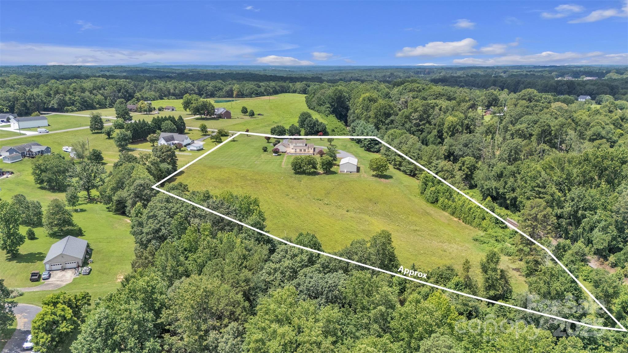 main property photo 41