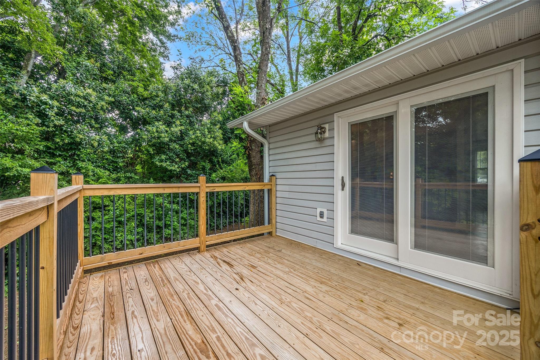 property viewer photo 23