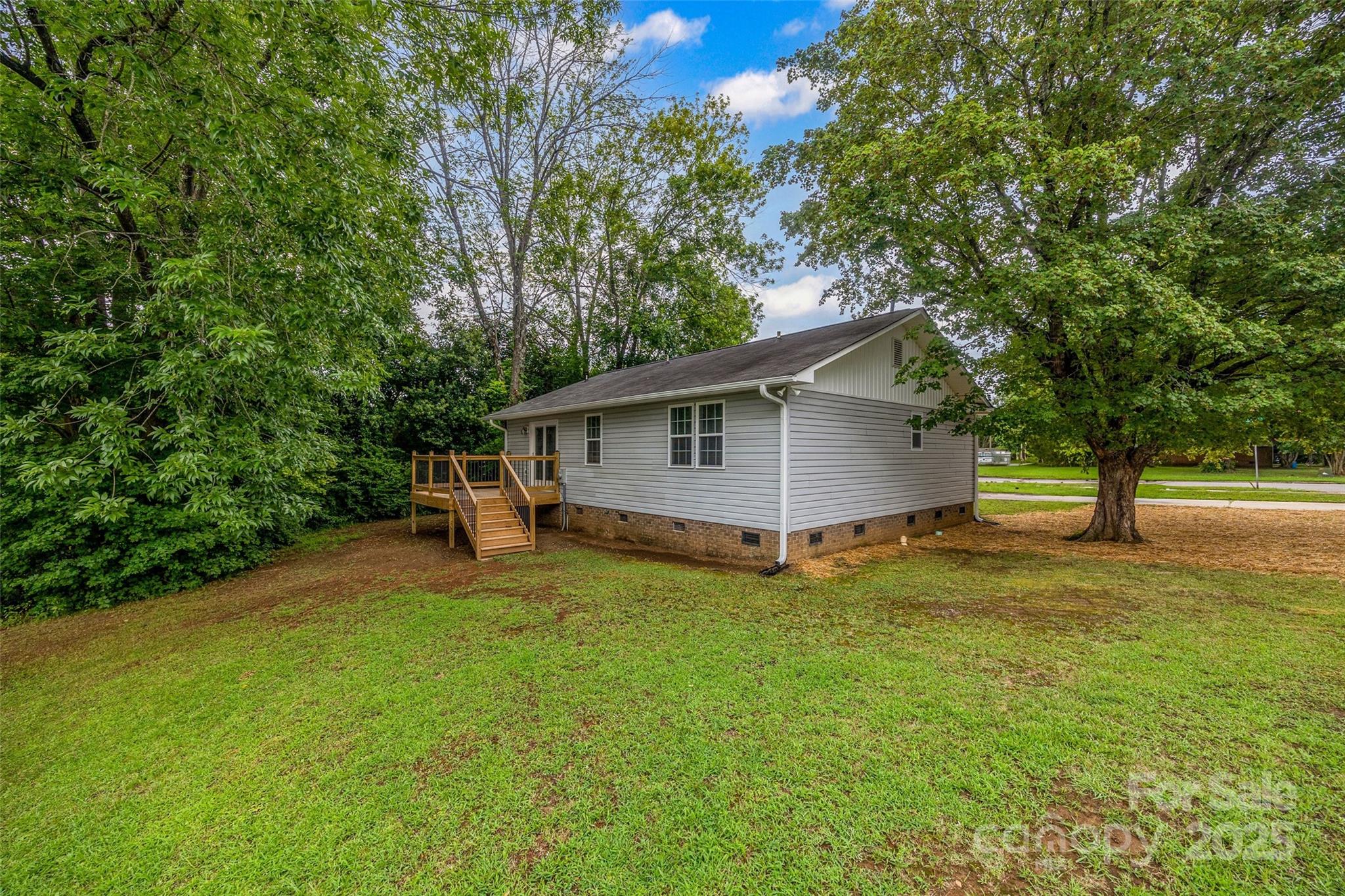 property viewer photo 26