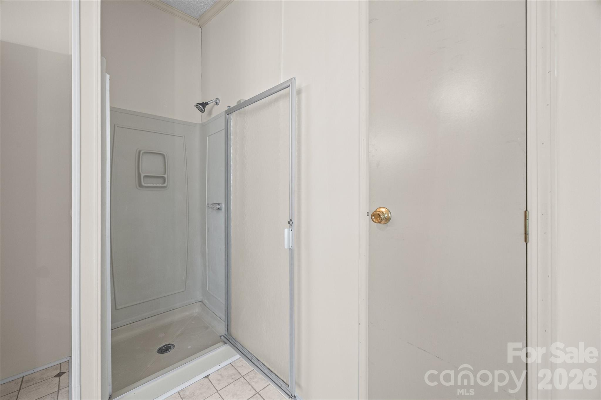 property viewer photo 16