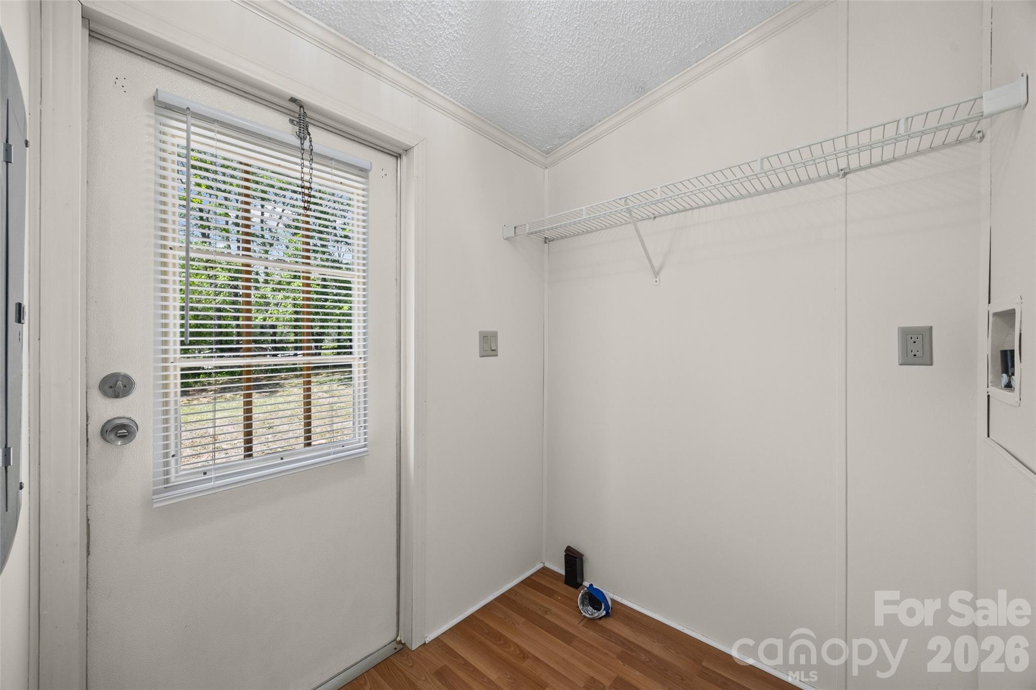 property viewer photo 21